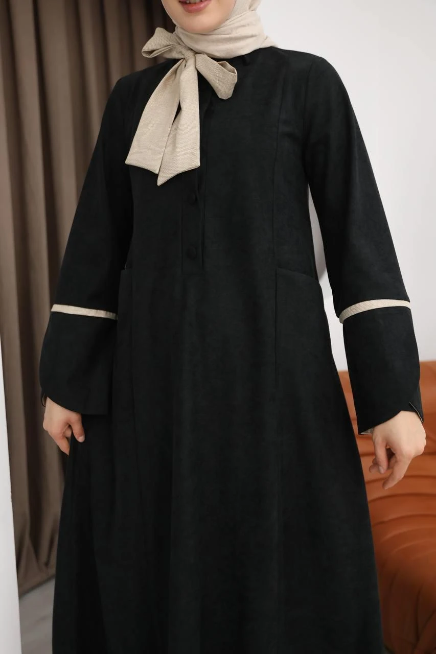 LF5028 Cepli ve Düğmeli Star Süet Elbise – Zarafet ve Konforu Bir Arada Sunan Tasarım