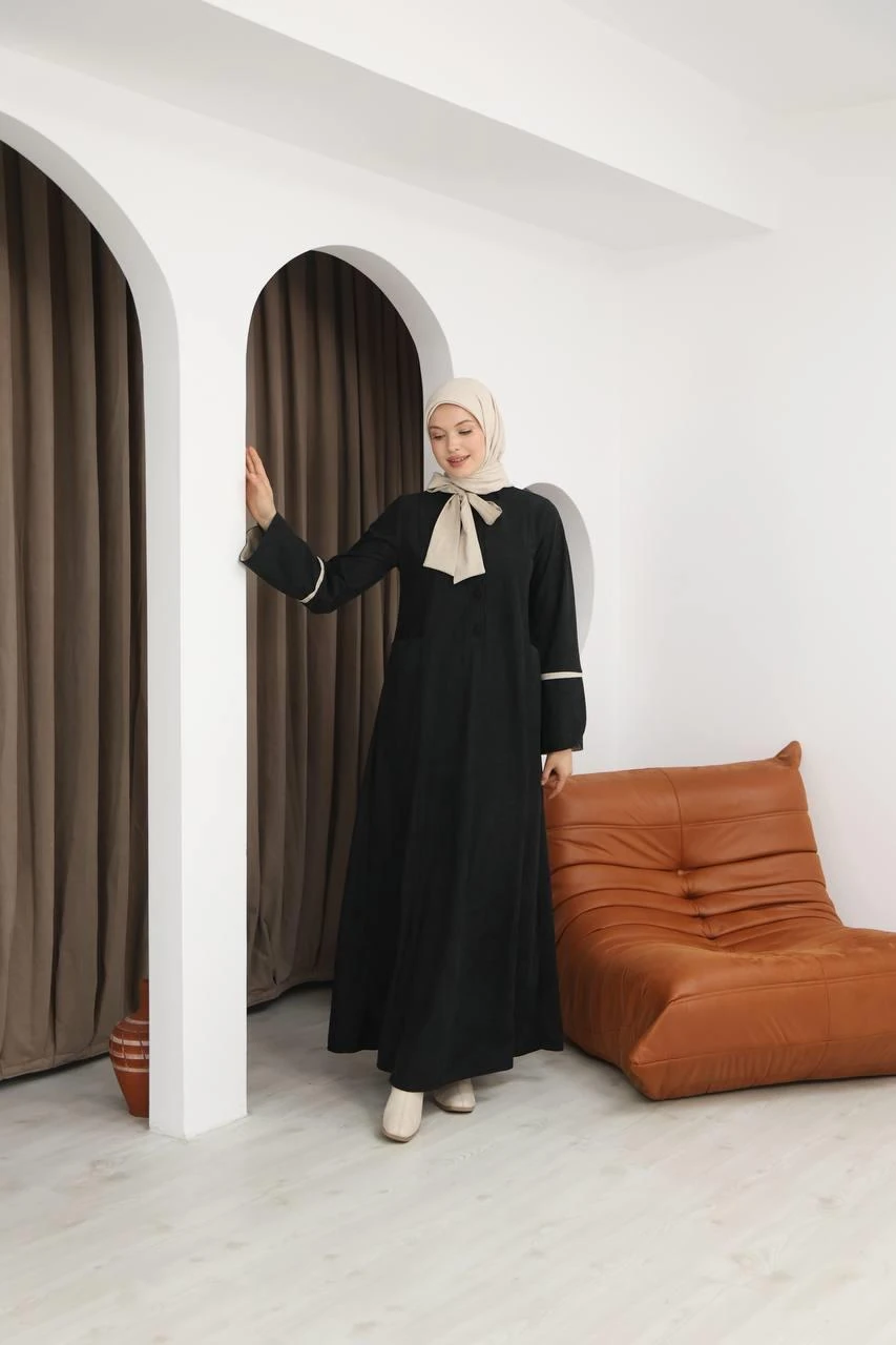 LF5028 Cepli ve Düğmeli Star Süet Elbise – Zarafet ve Konforu Bir Arada Sunan Tasarım