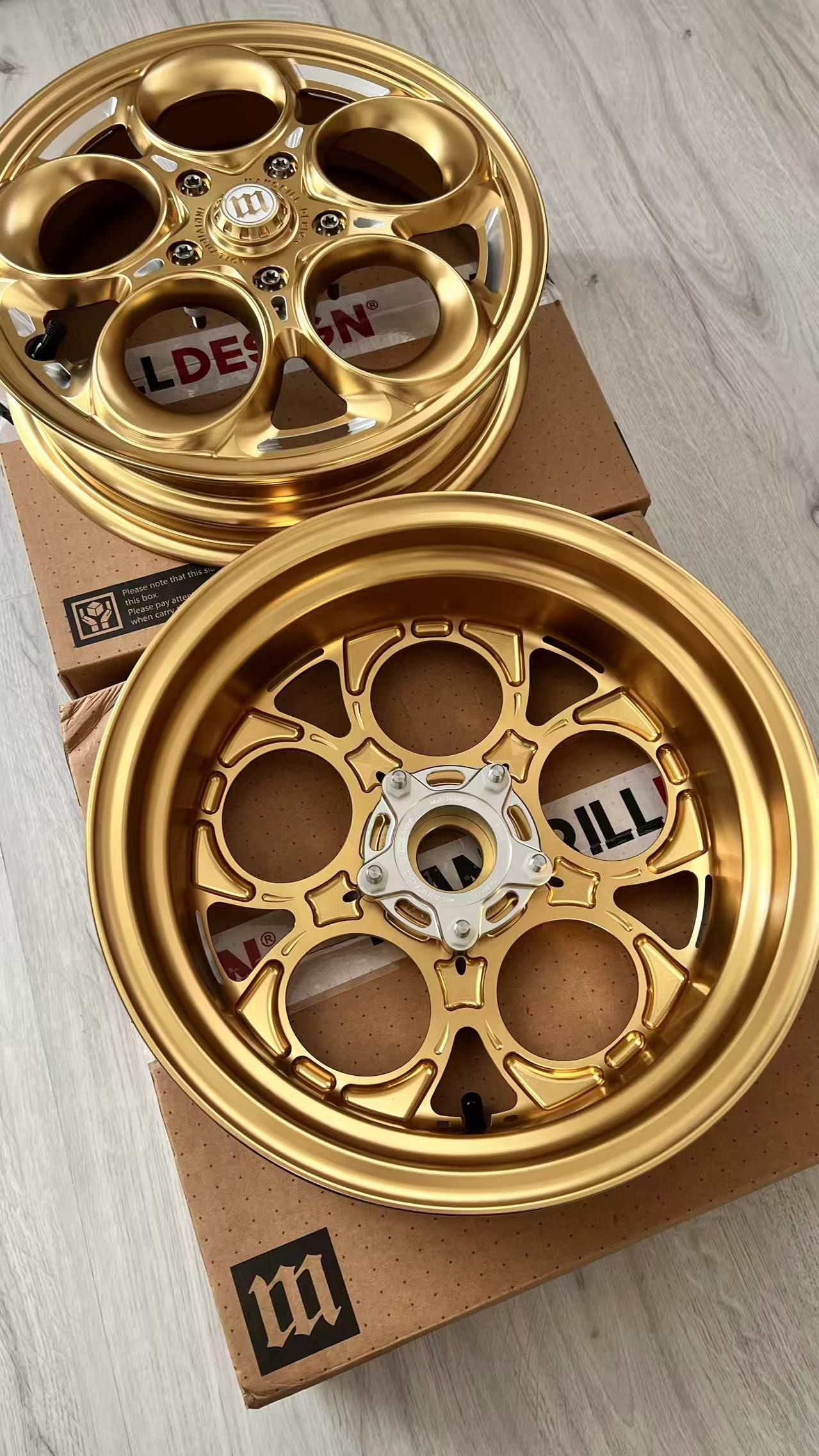 Mandrill Vespa Jant Seti Milano Gold 12 İnç | Vespa GTS/GTS Super/GTV/GT 60/GT/GT L 125-300cc