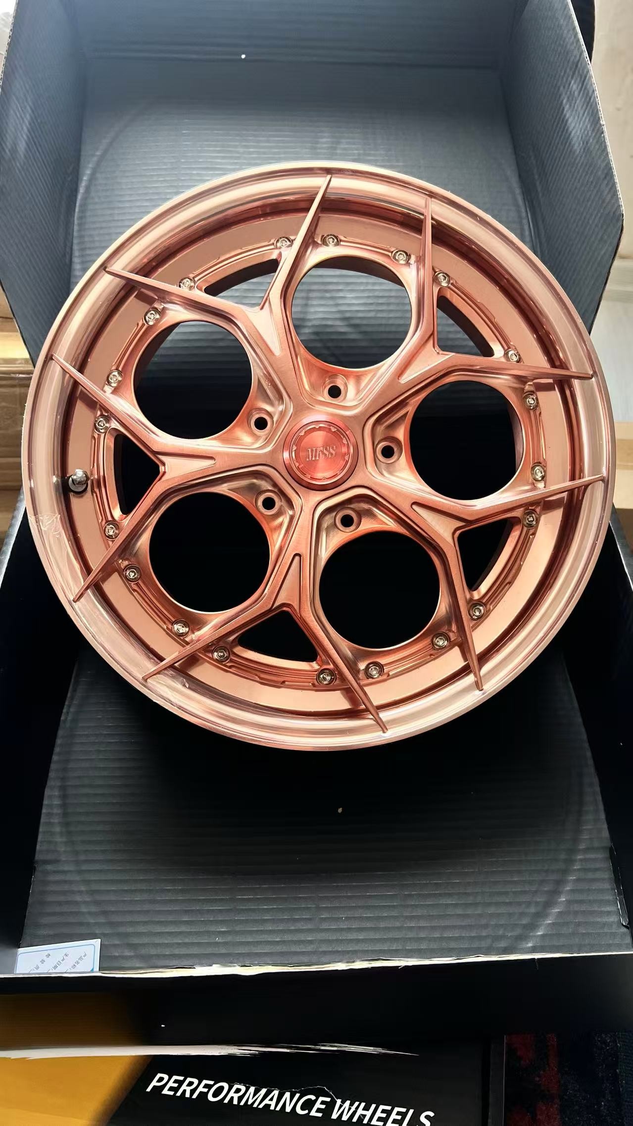 Vespa MFSS 13 İnç Rose Gold Lamborghini Stili CNC Jant Seti GTS / GTV  