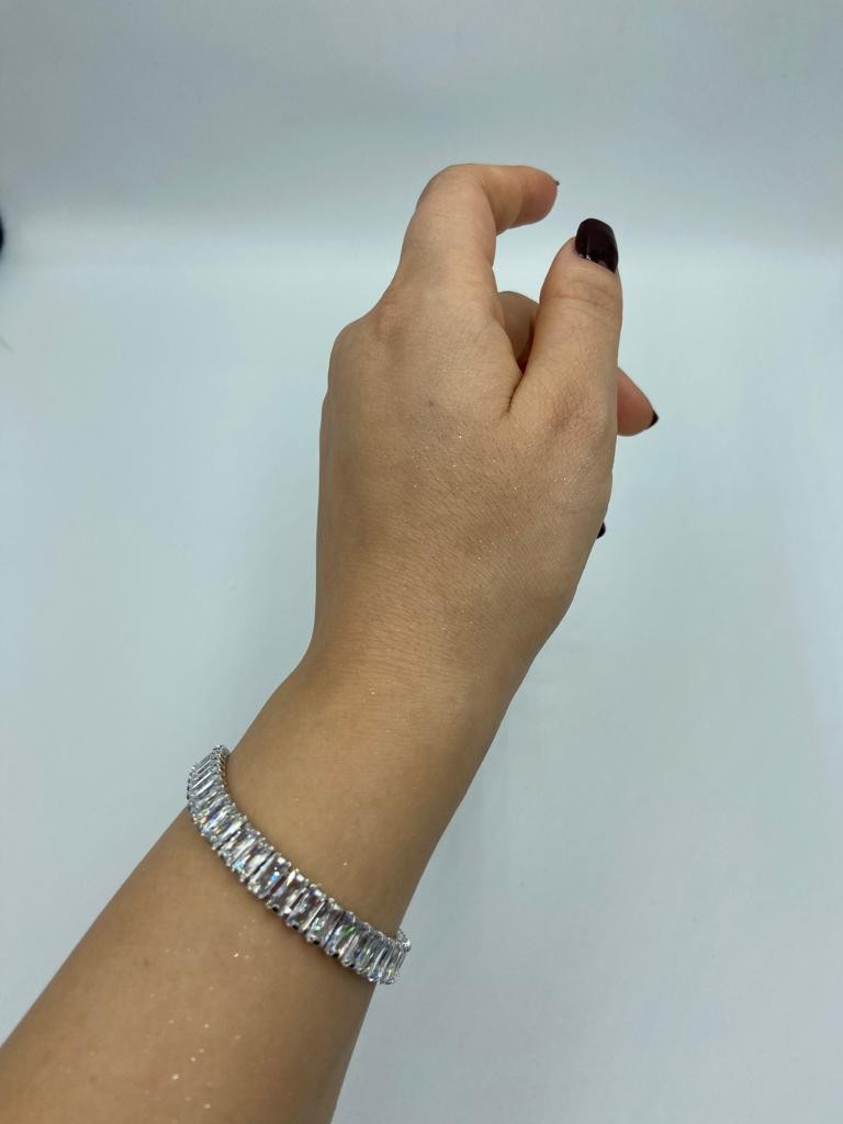 Şık Tasarım Kadın Bileklik