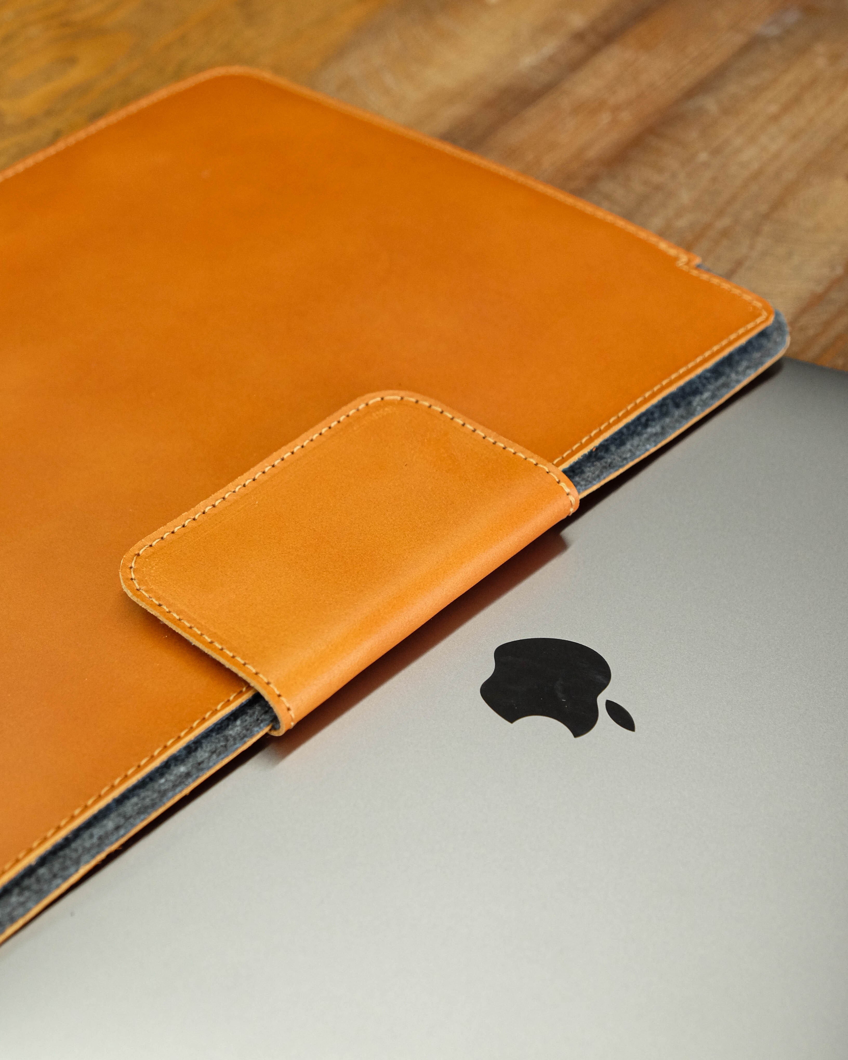 Slim Case Macbook Kılıfı - Taba