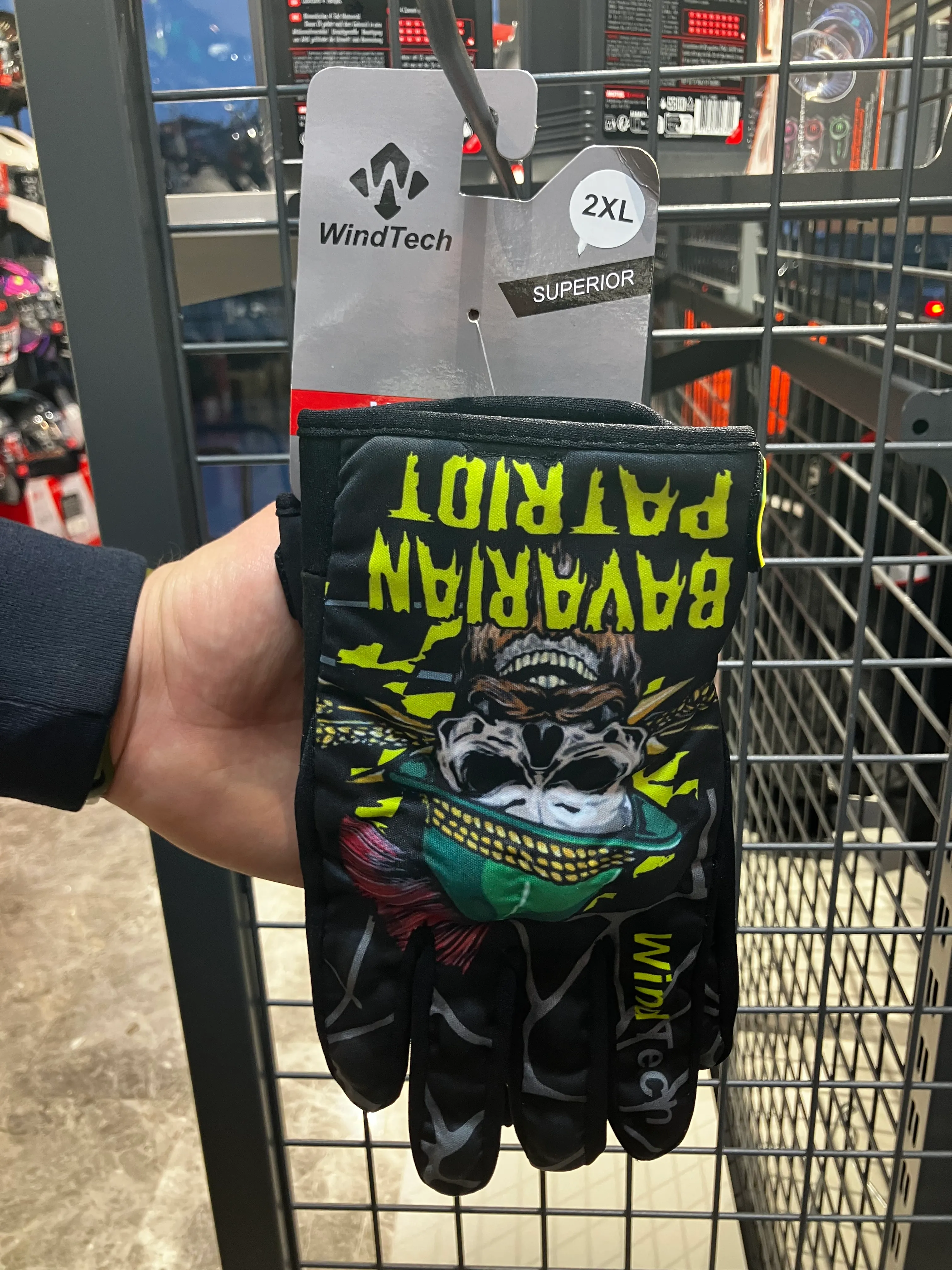 Motosiklet Eldiveni Windtech Korsan Desenli ( EN BELGELİ )