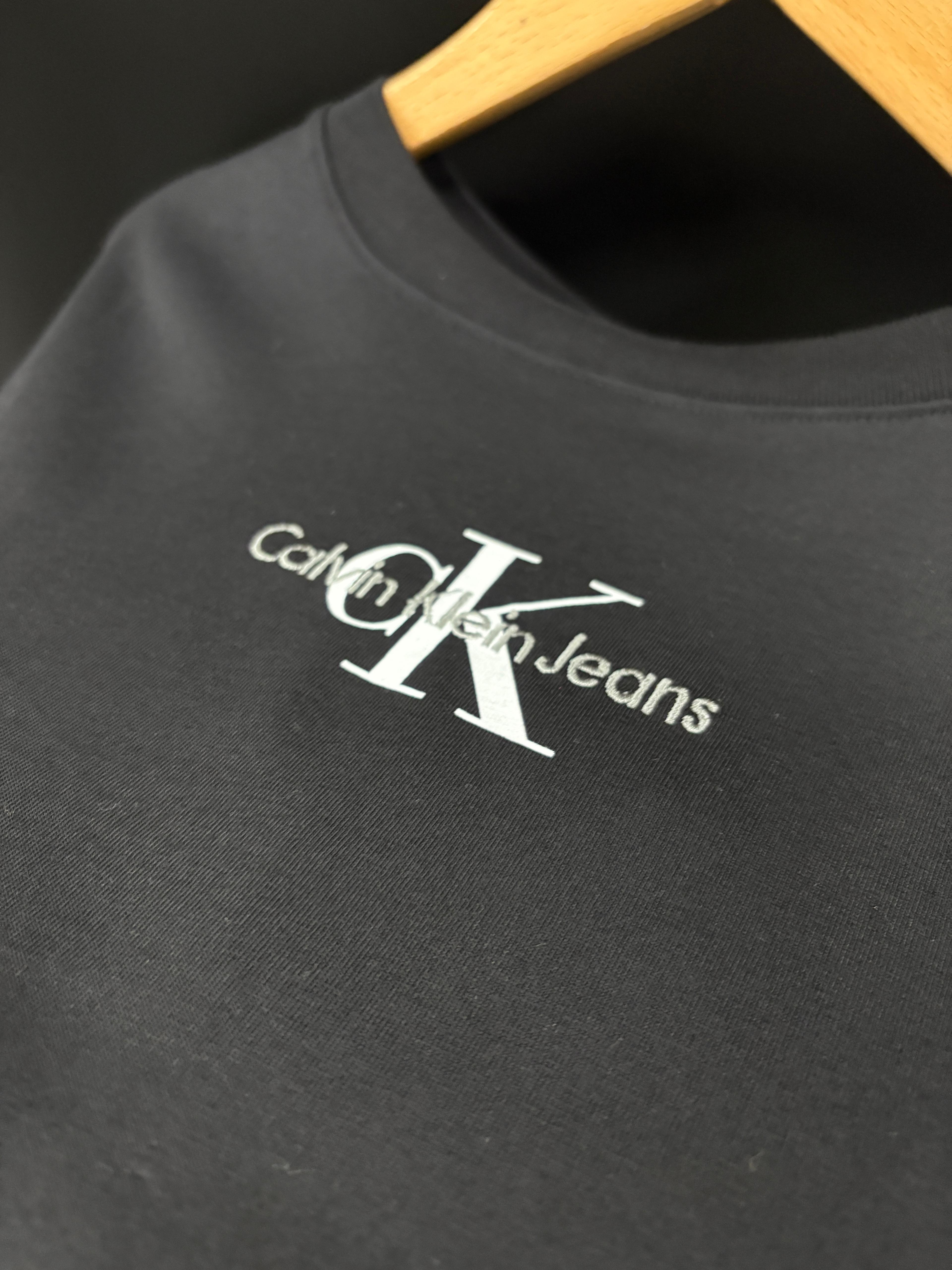 Ck Cropped Monogram Kadın Tişört Code:Qbes172