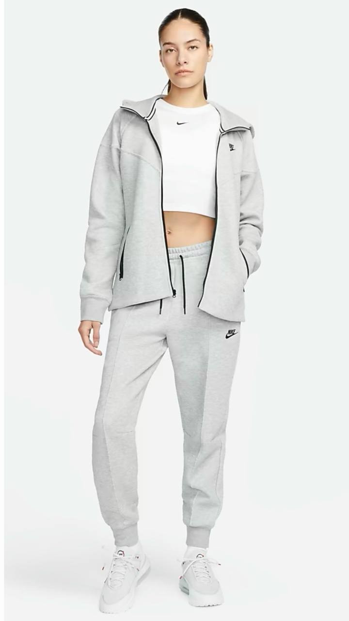 Nke Sportswear Tech Fleece Windrunner Full-Zip Hooded SS25 Kadın Sweatshirt FB8338-010