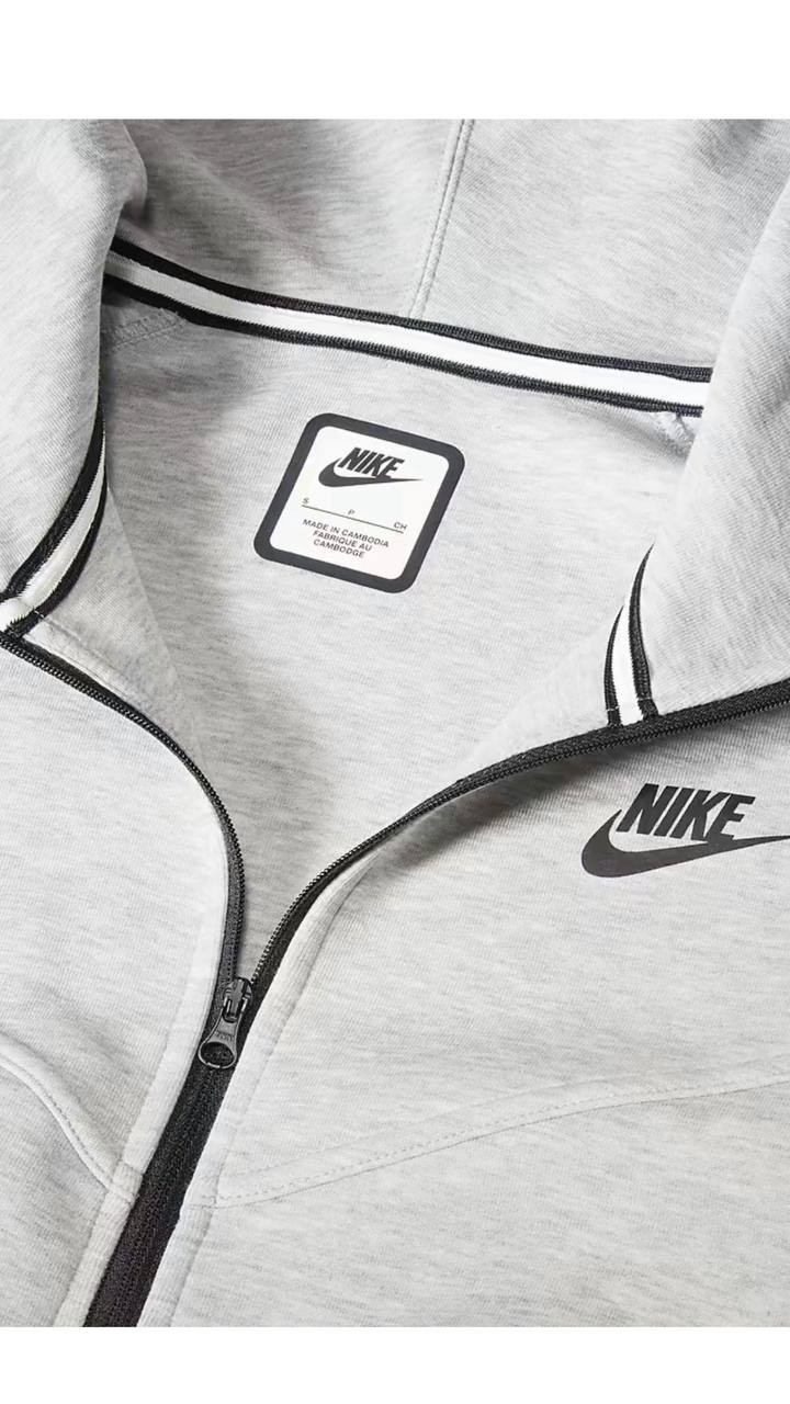 Nke Sportswear Tech Fleece Windrunner Full-Zip Hooded SS25 Kadın Sweatshirt FB8338-010