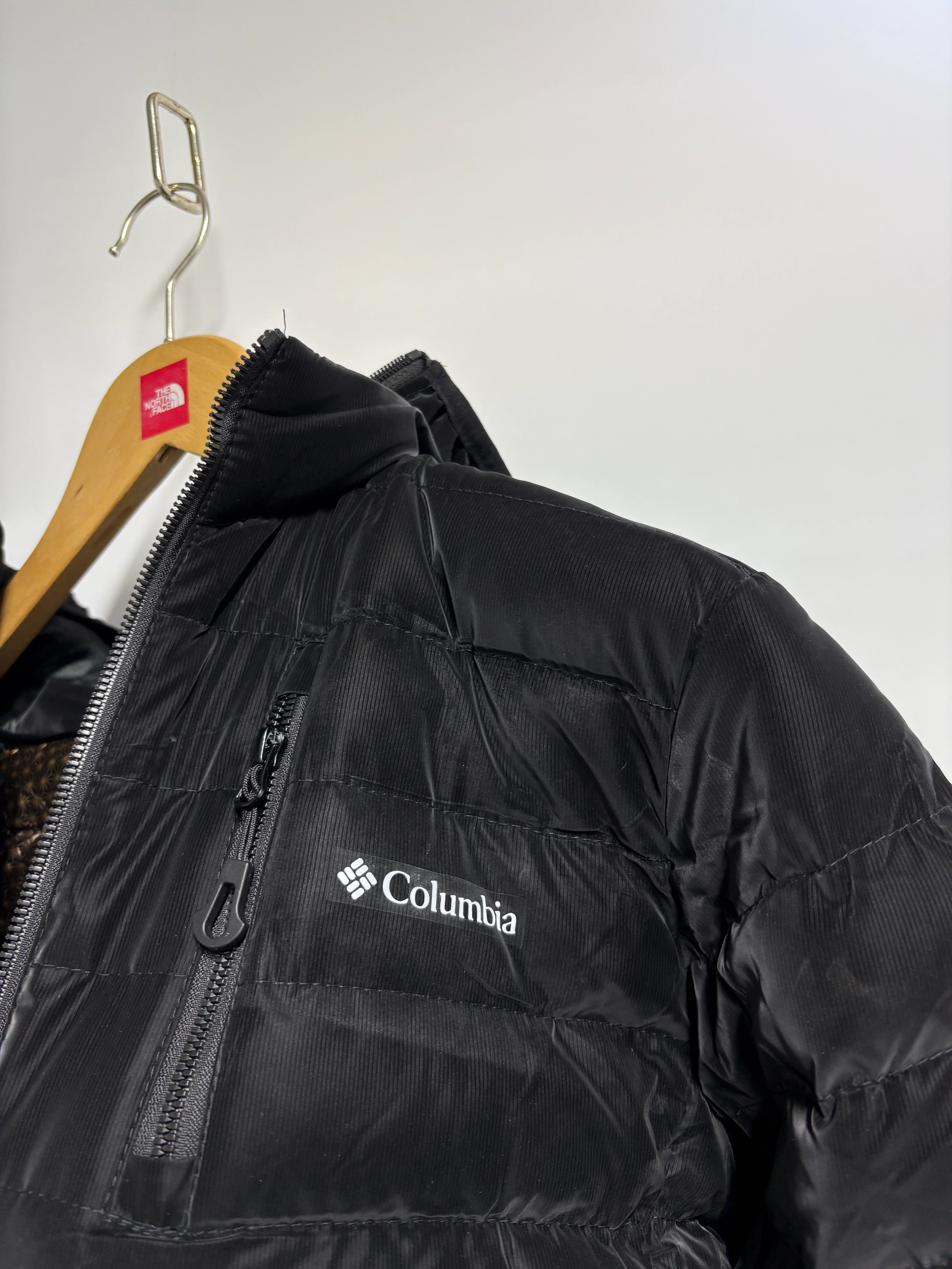 Columbia Mont 8868