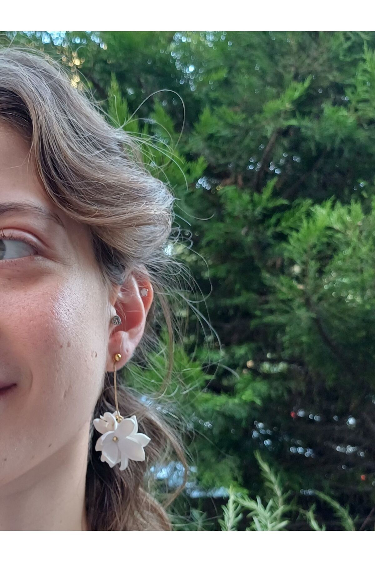 Beyaz Çiçek Küpe, Çiçekli Gelin Küpesi, Sallantılı Beyaz Küpe, Gelinlik Küpesi, Gelin Aksesuarları