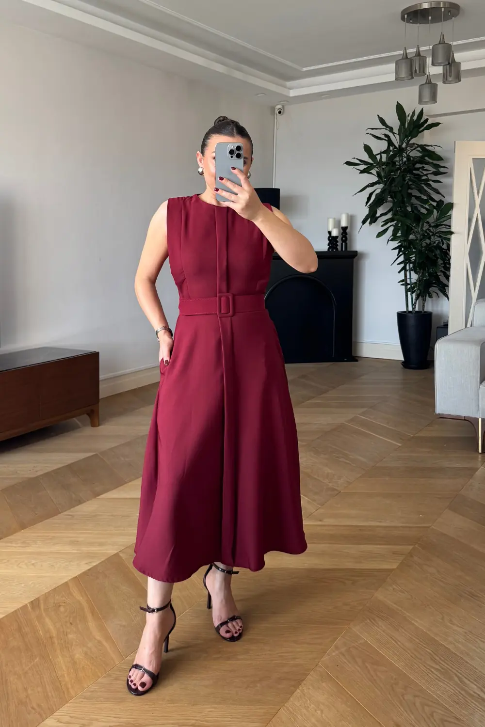 Sıfır Kol Midi Kloş Elbise