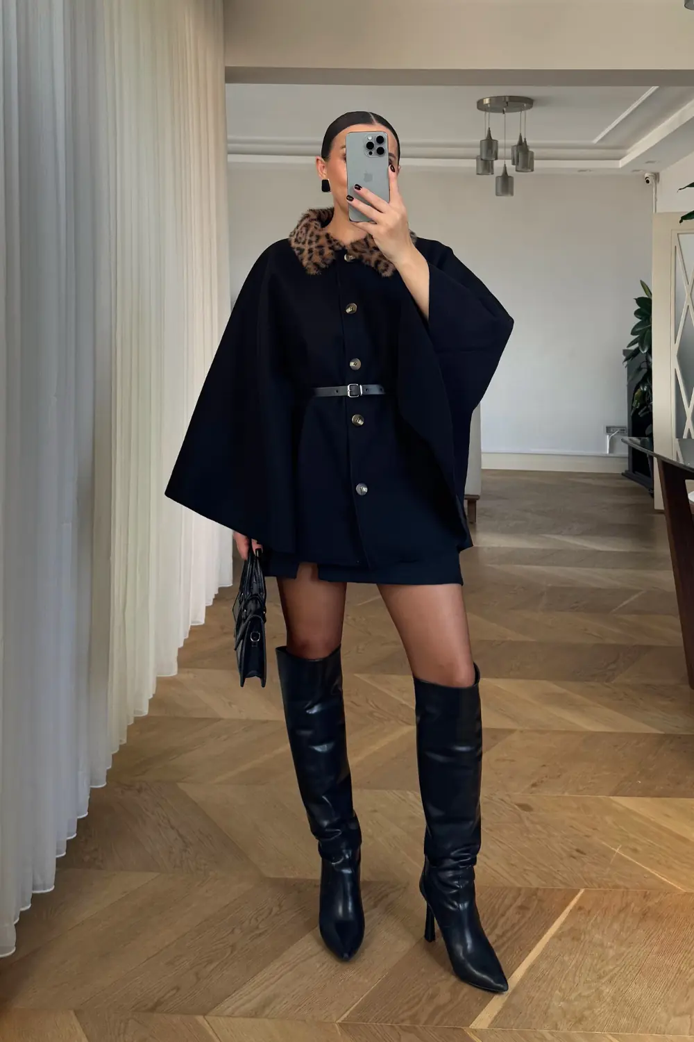 Leopar Detaylı Kemerli Kaşe Panço