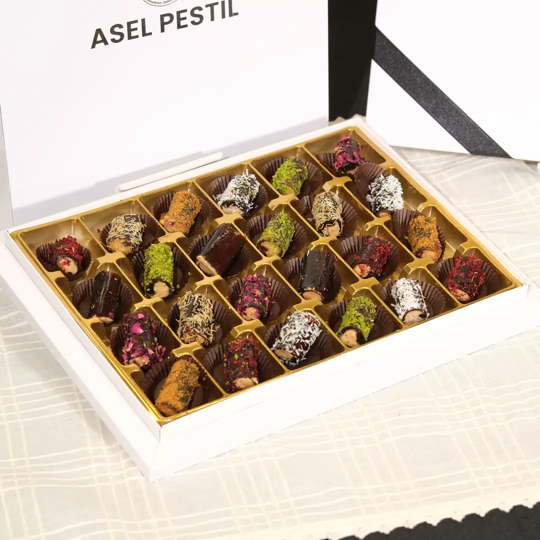 Asel 24 Gözlü Yataklı Model Hediyelik Kutu (340 Gr ℮) + Karton Çanta