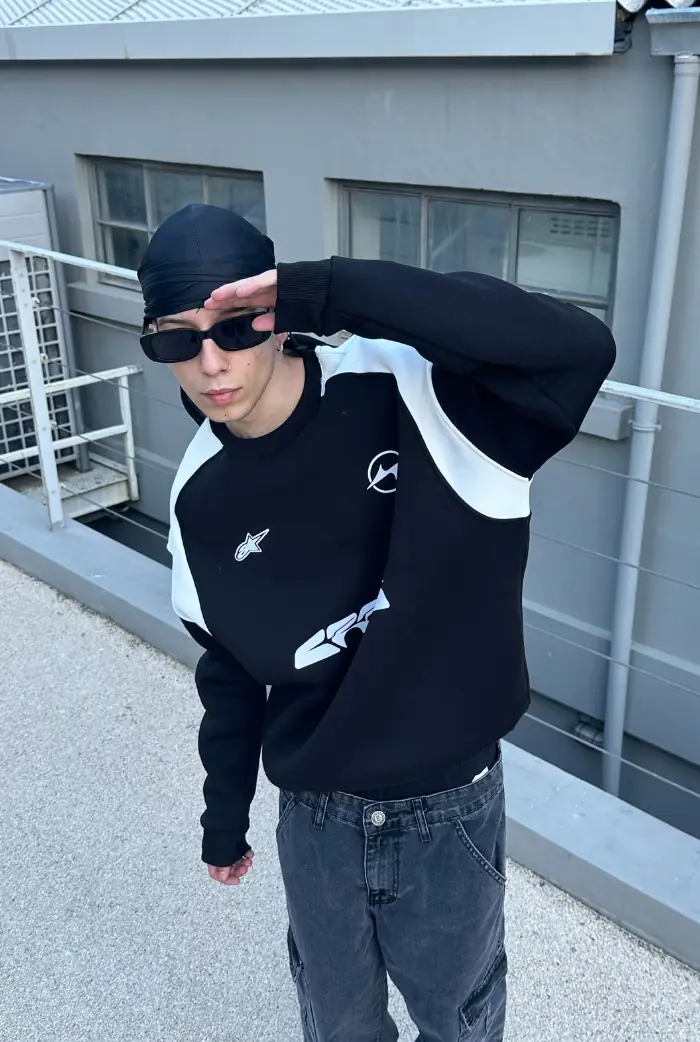 Siyay Beyaz Parçalı Oversize Sweat