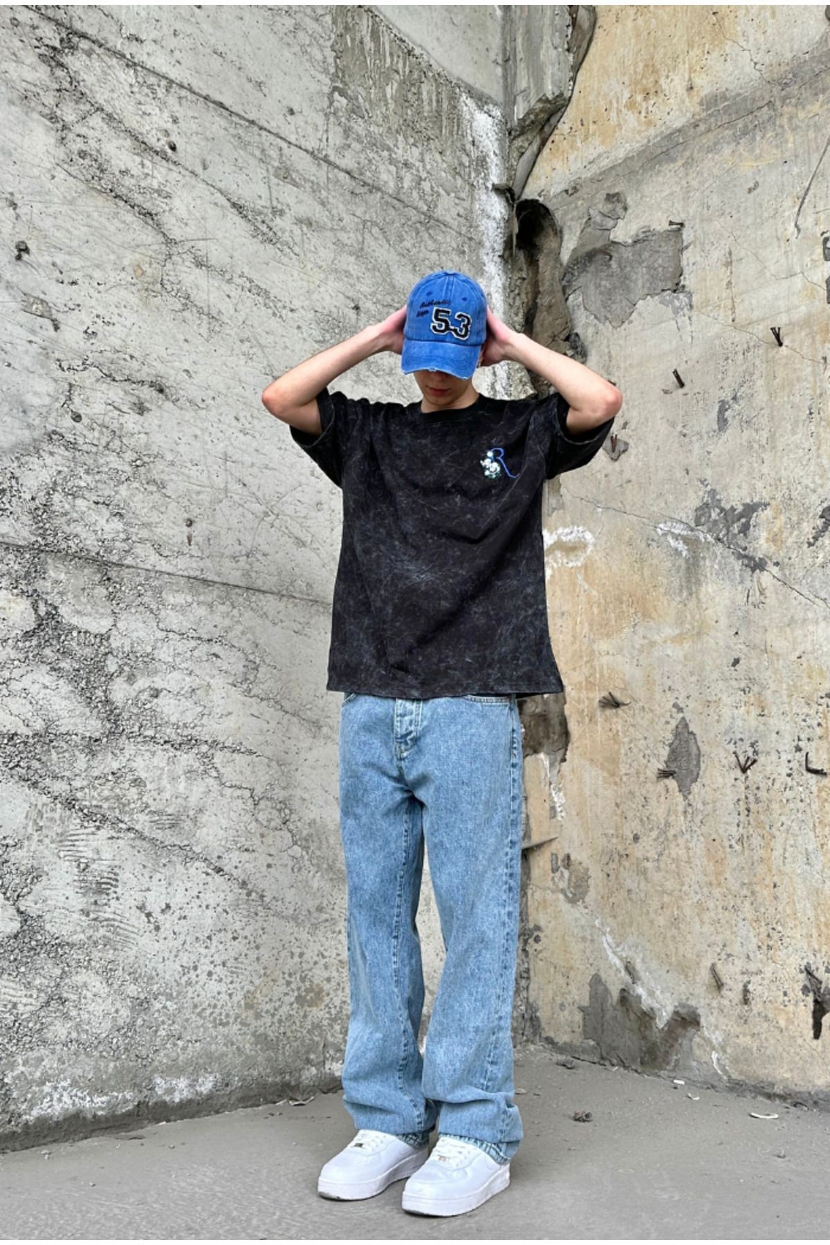 Acid Wash Minimal Nakış Baskılı Oversize T-shirt