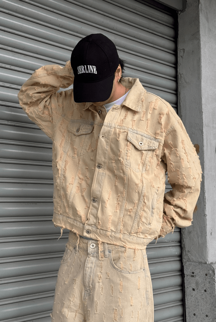 Yırtık Detaylı Oversize Ceket