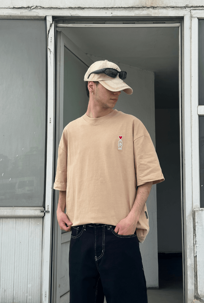 Minimal Nakışlı Oversize T-shirt