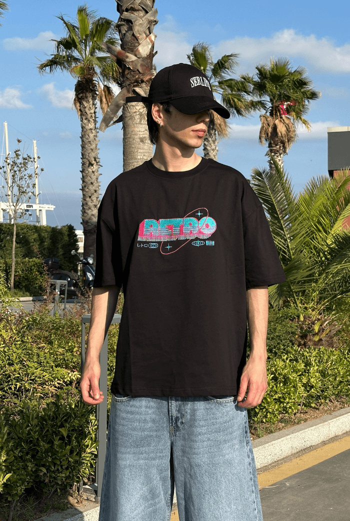 Retro Nakışlı Oversize Premium Tişört - Siyah