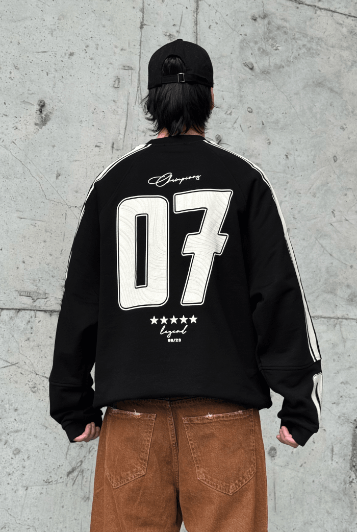 07 Kollar Şerit Detaylı Oversize Sweatshirt
