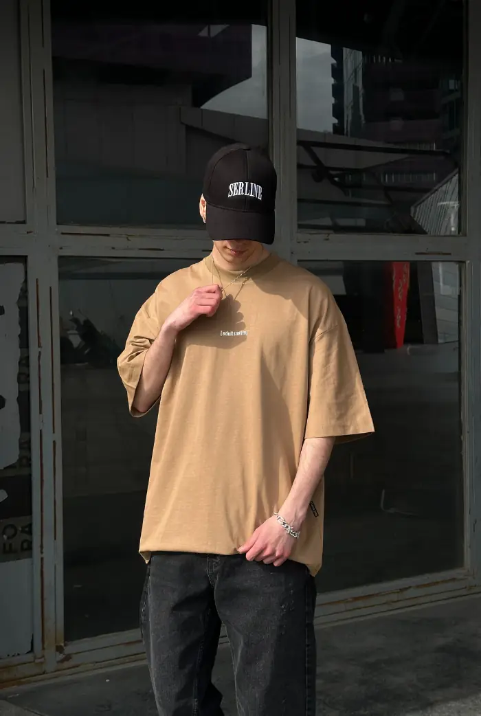 Minimal Baskılı Oversize T-shirt