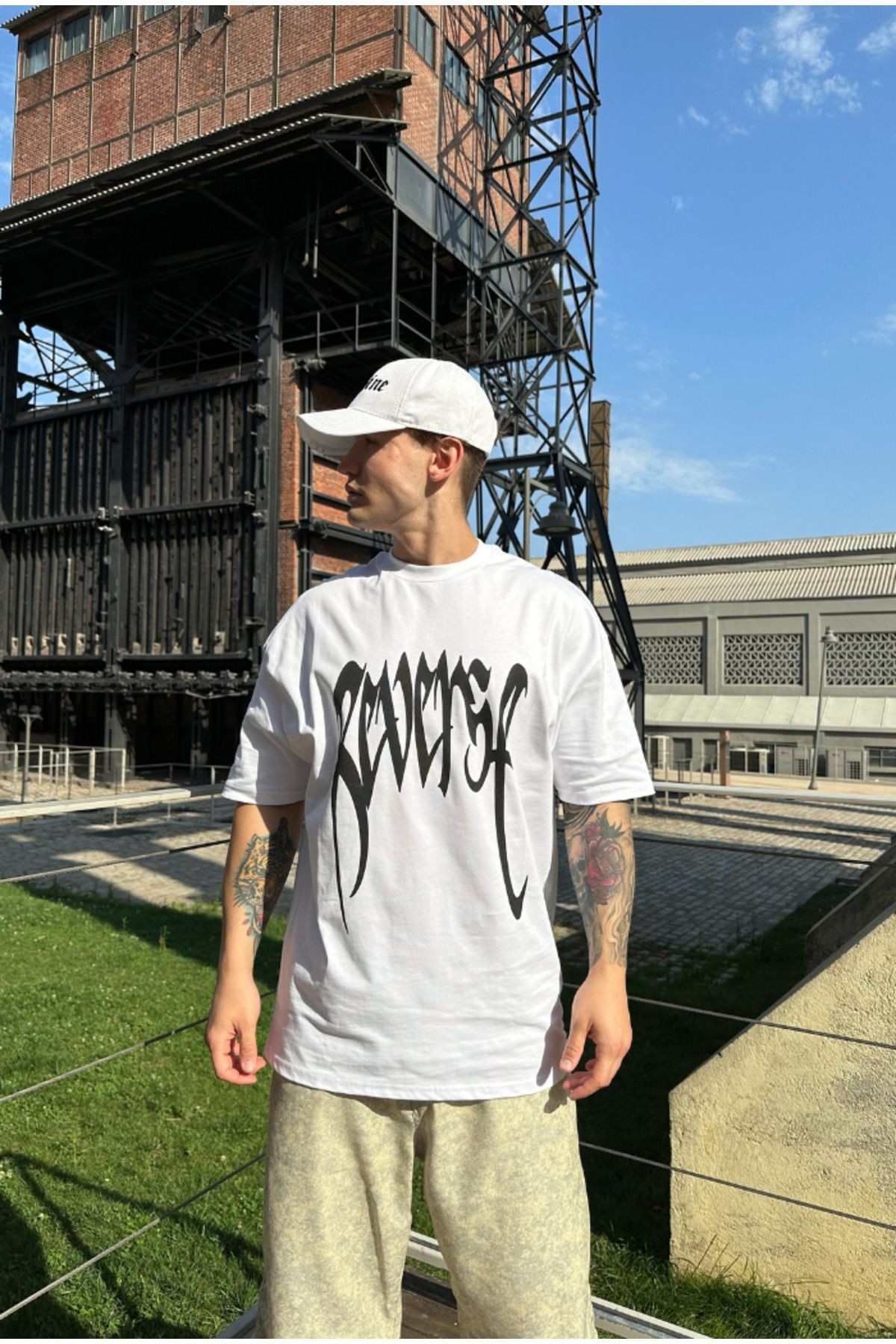 Revenge Printed White Oversize T-shirt