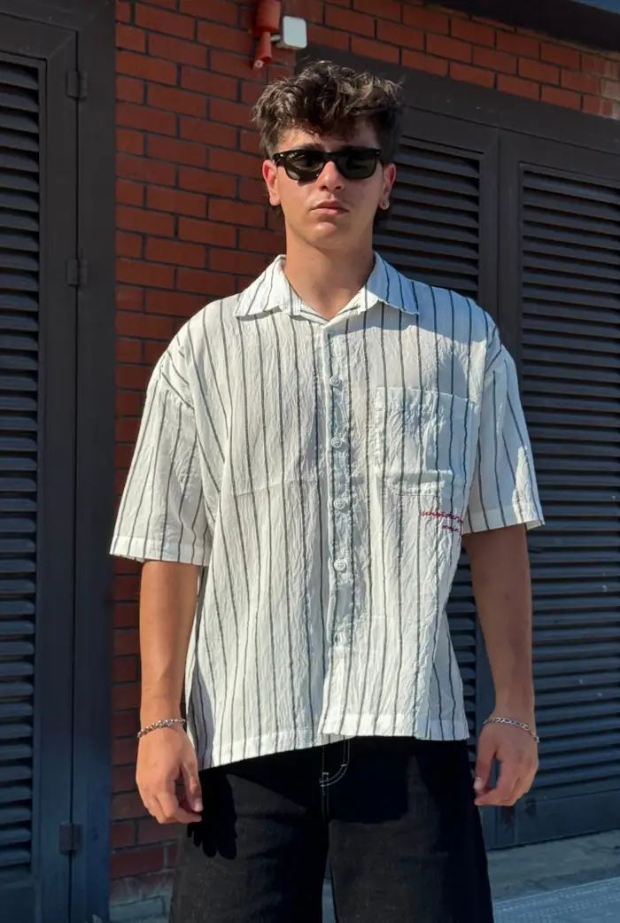 Oversize Cizgili Nakışlı Gömlek