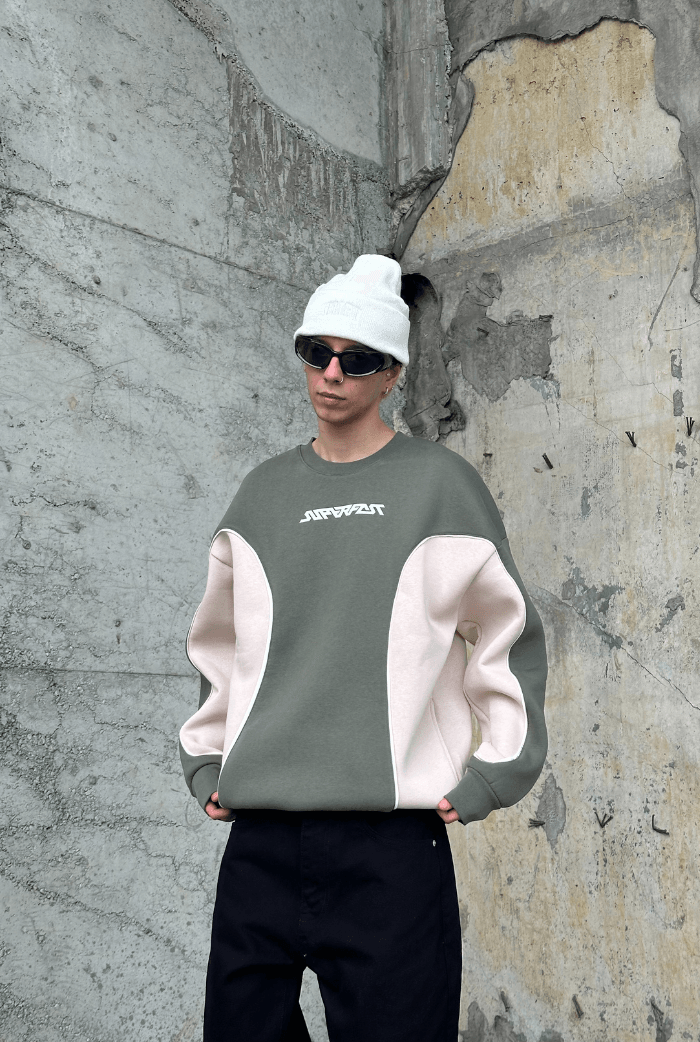 Haki-Bej Yamalı Oversize Sweatshirt