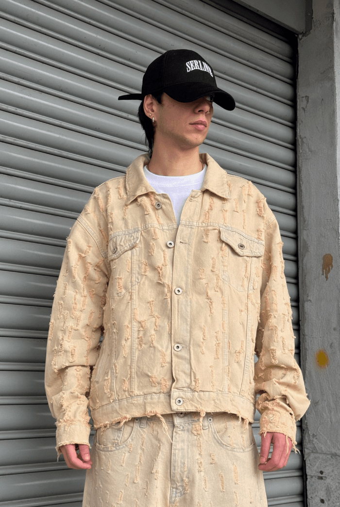 Yırtık Detaylı Oversize Ceket