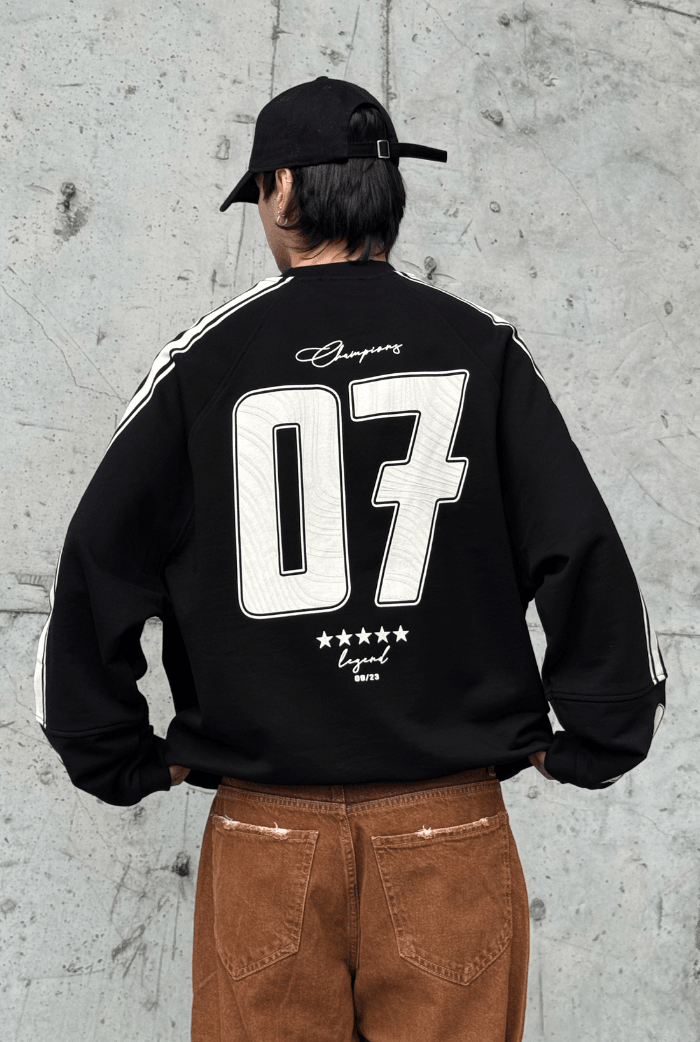 07 Kollar Şerit Detaylı Oversize Sweatshirt
