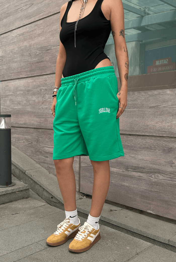 Serline Premium Nakış Detaylı Oversize Şort  - Yeşil