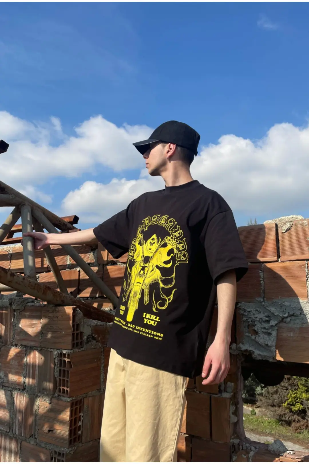 Propaganda Black Oversize T-shirt