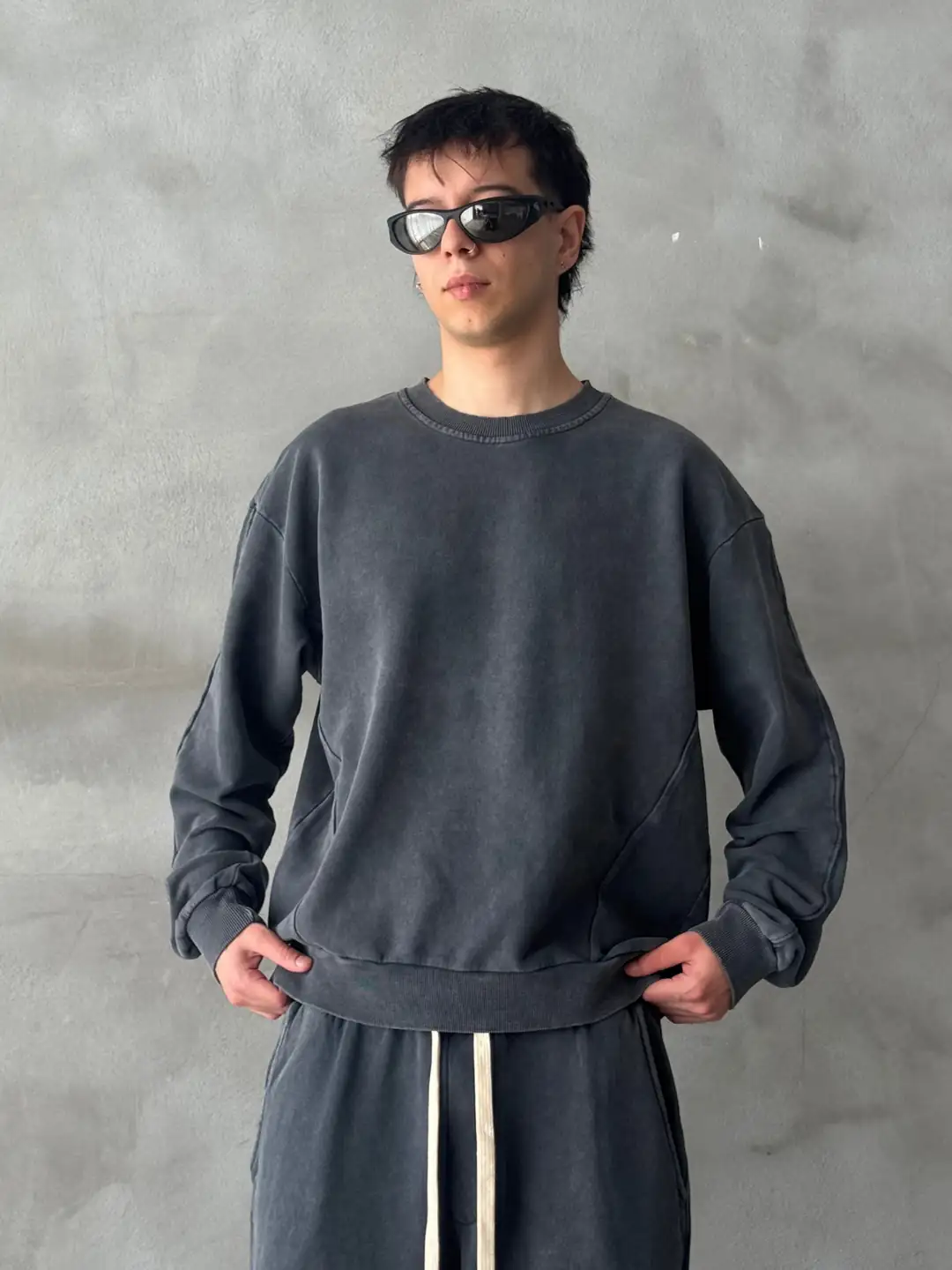 Yıkamalı Bisiklet Yaka Oversize Sweatshirt