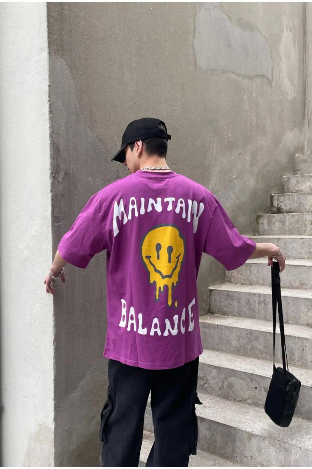 MAINTAIN BALANCE Oversize T-shirt