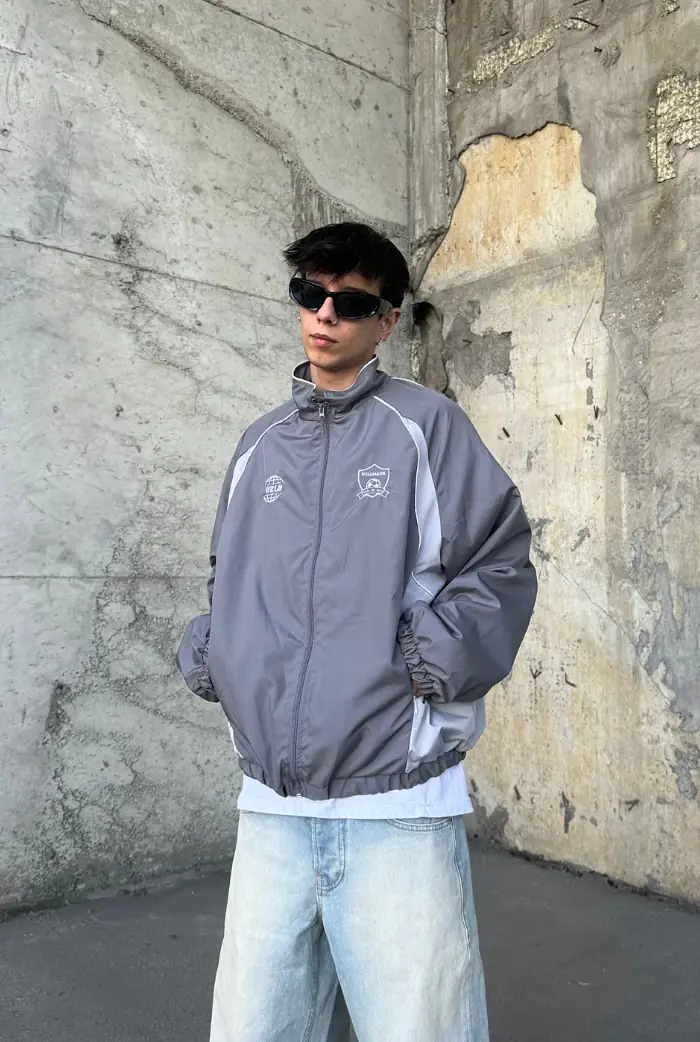Oversize Nakışlı Yağmurluk Ceket
