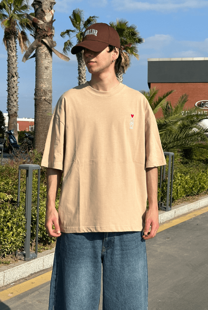 Minimal Nakışlı Oversize T-shirt