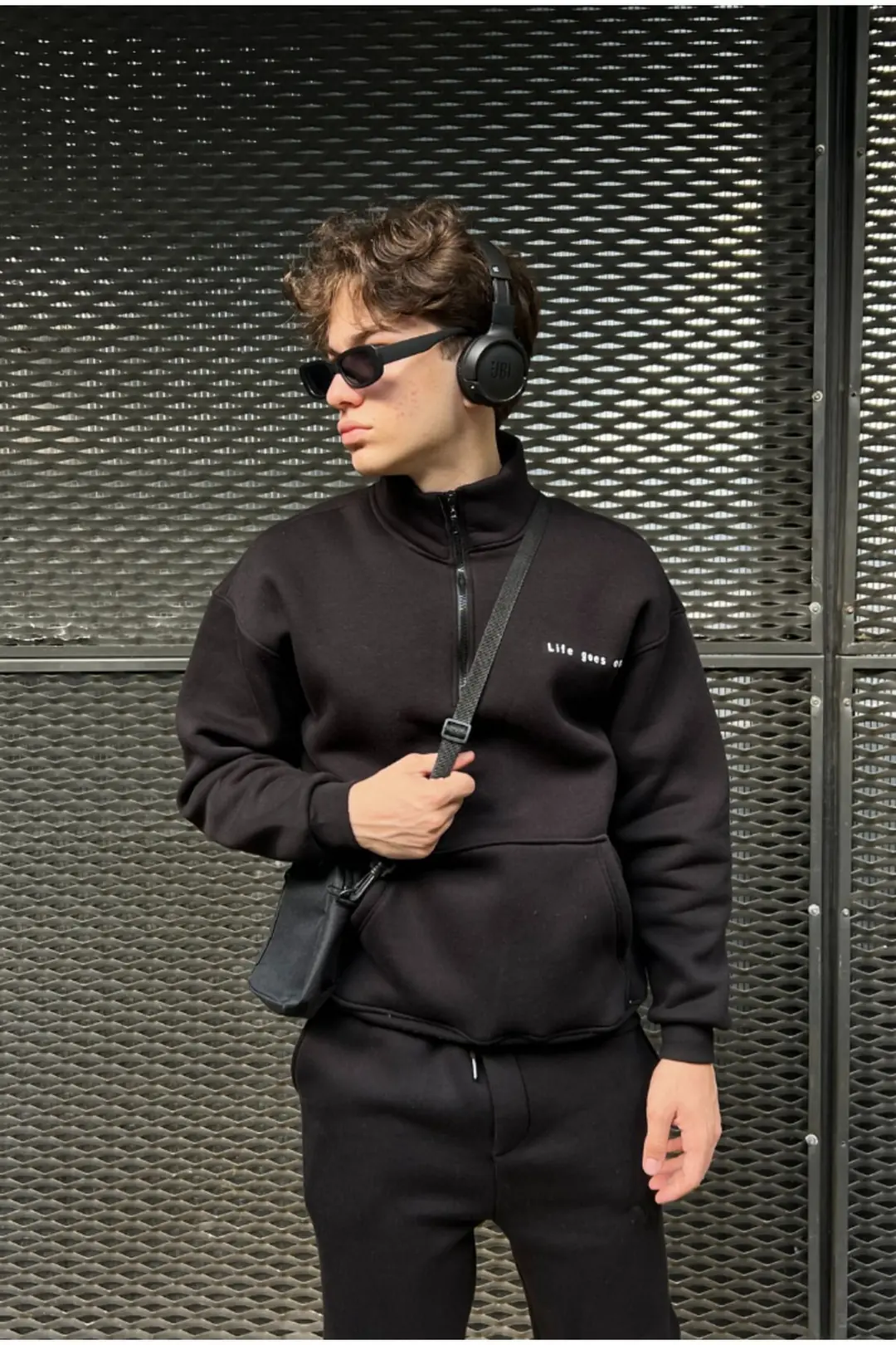 Siyah Yarım Fermuarlı Oversize Sweat