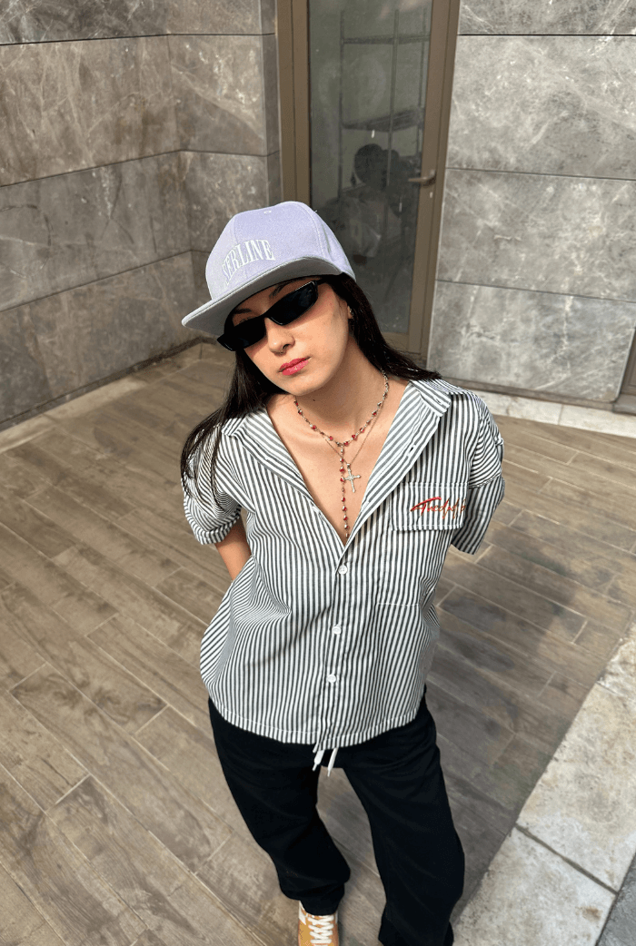 Premium Oversize Çizgili Nakışlı Gömlek