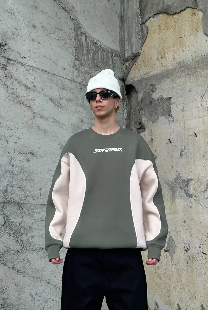Haki-Bej Yamalı Oversize Sweatshirt