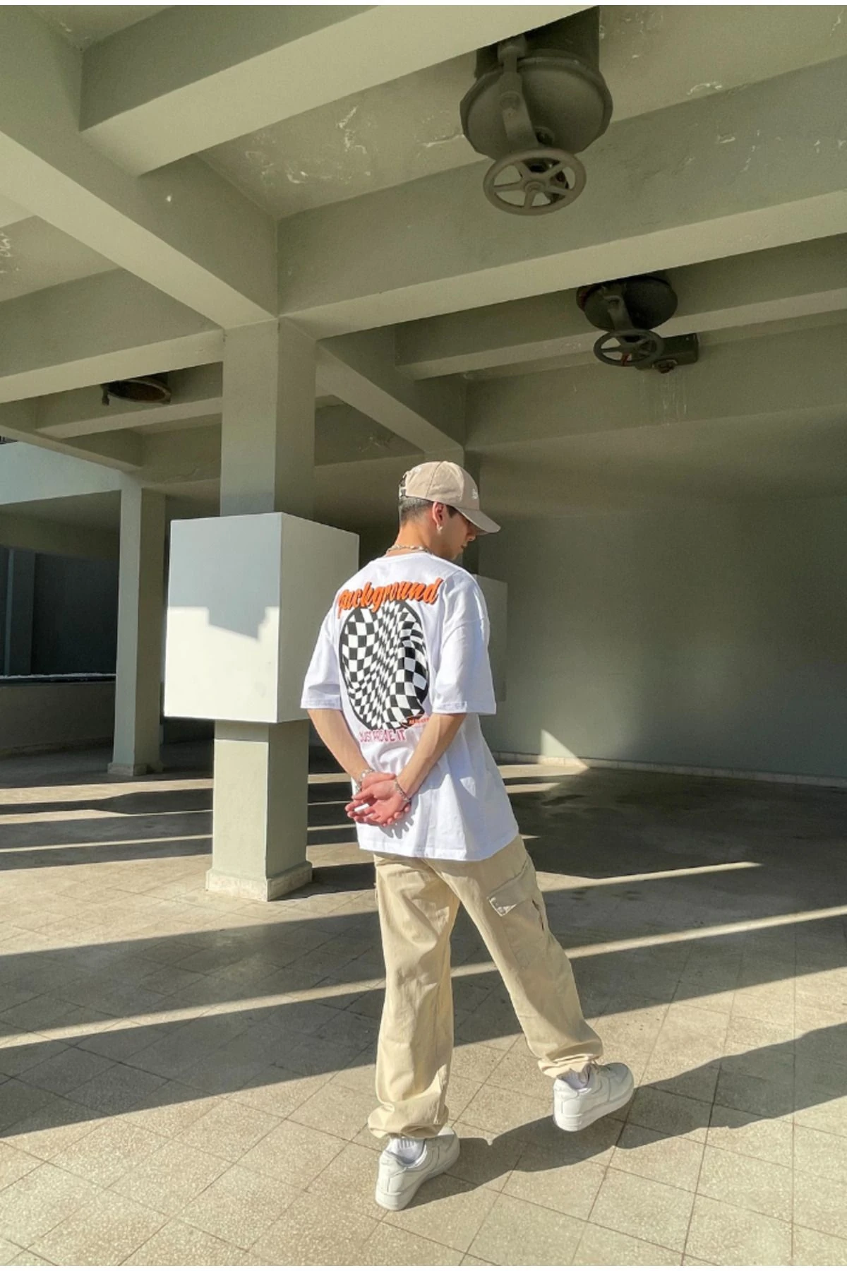 Background Oversize T-shirt