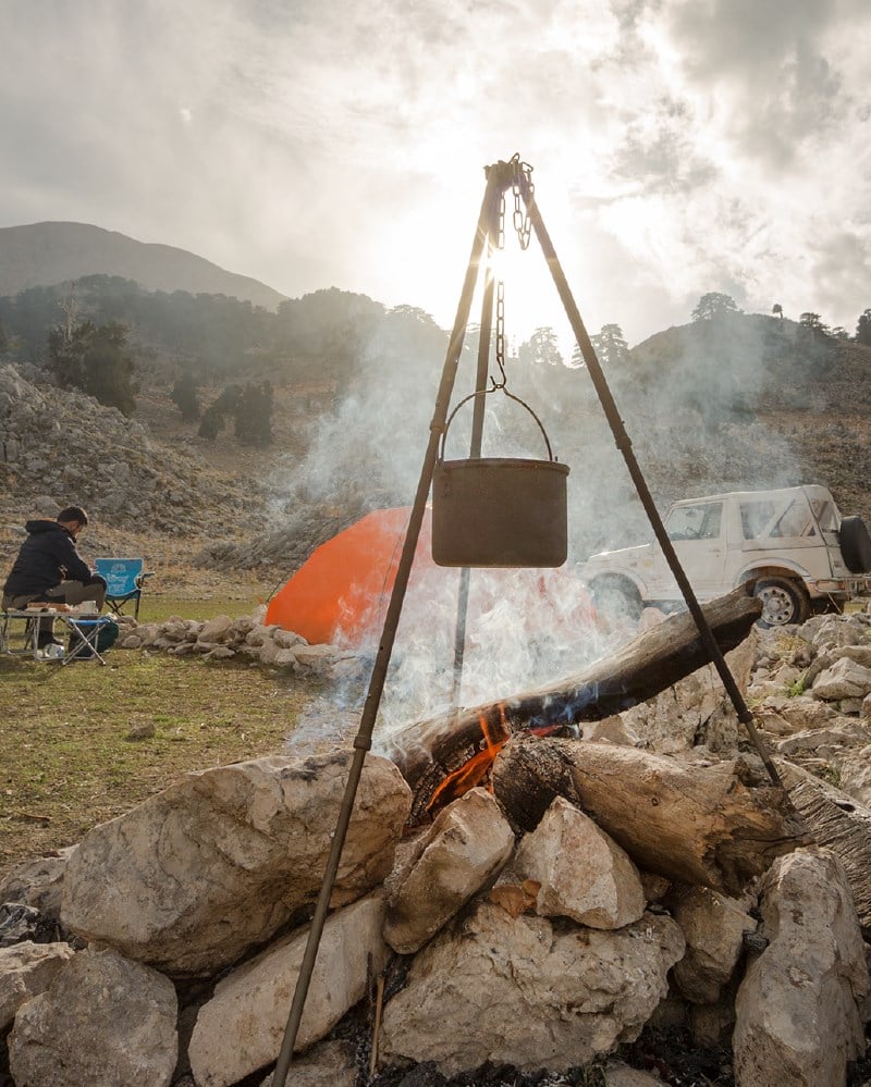 ÜÇ AYAK IZGARA