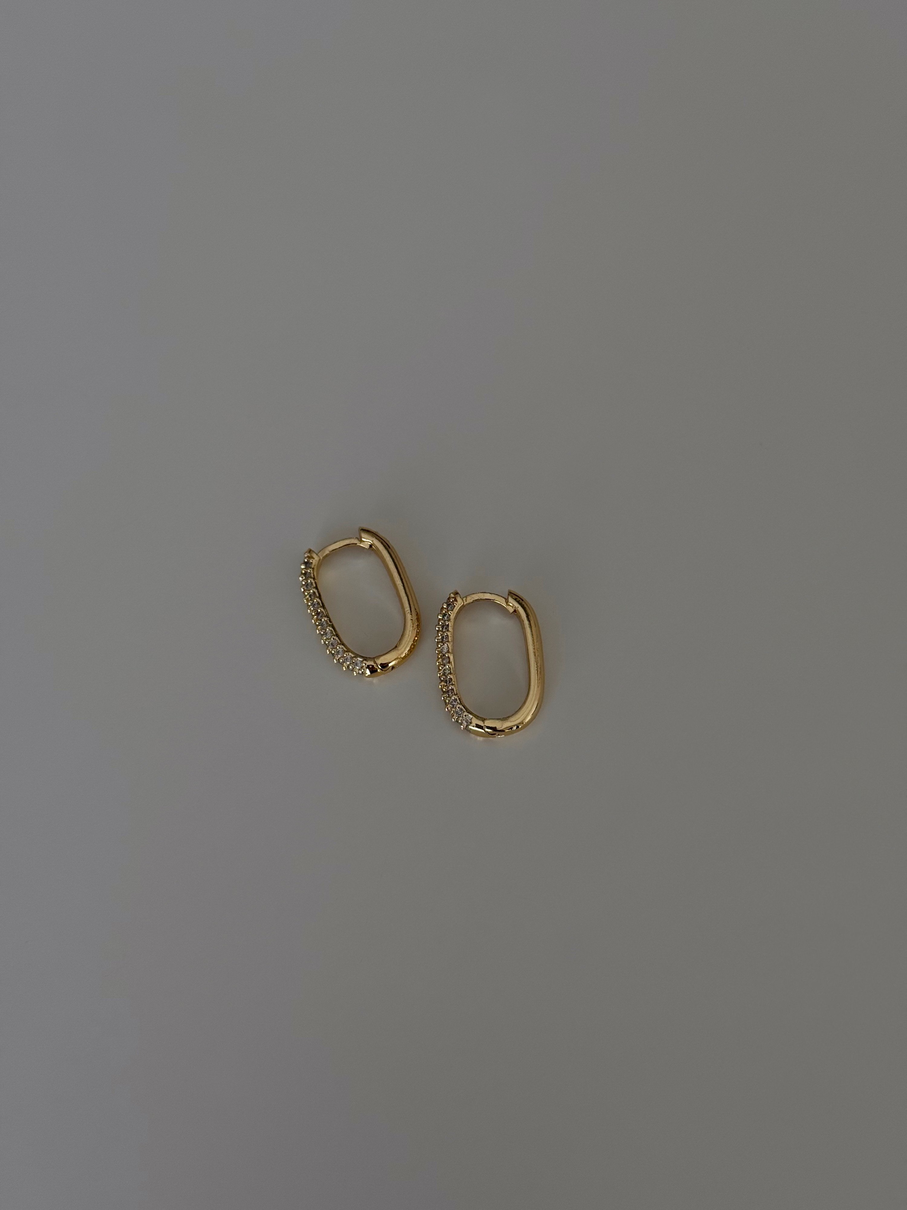 Zirkon Taşlı Oval Küpe | çift 