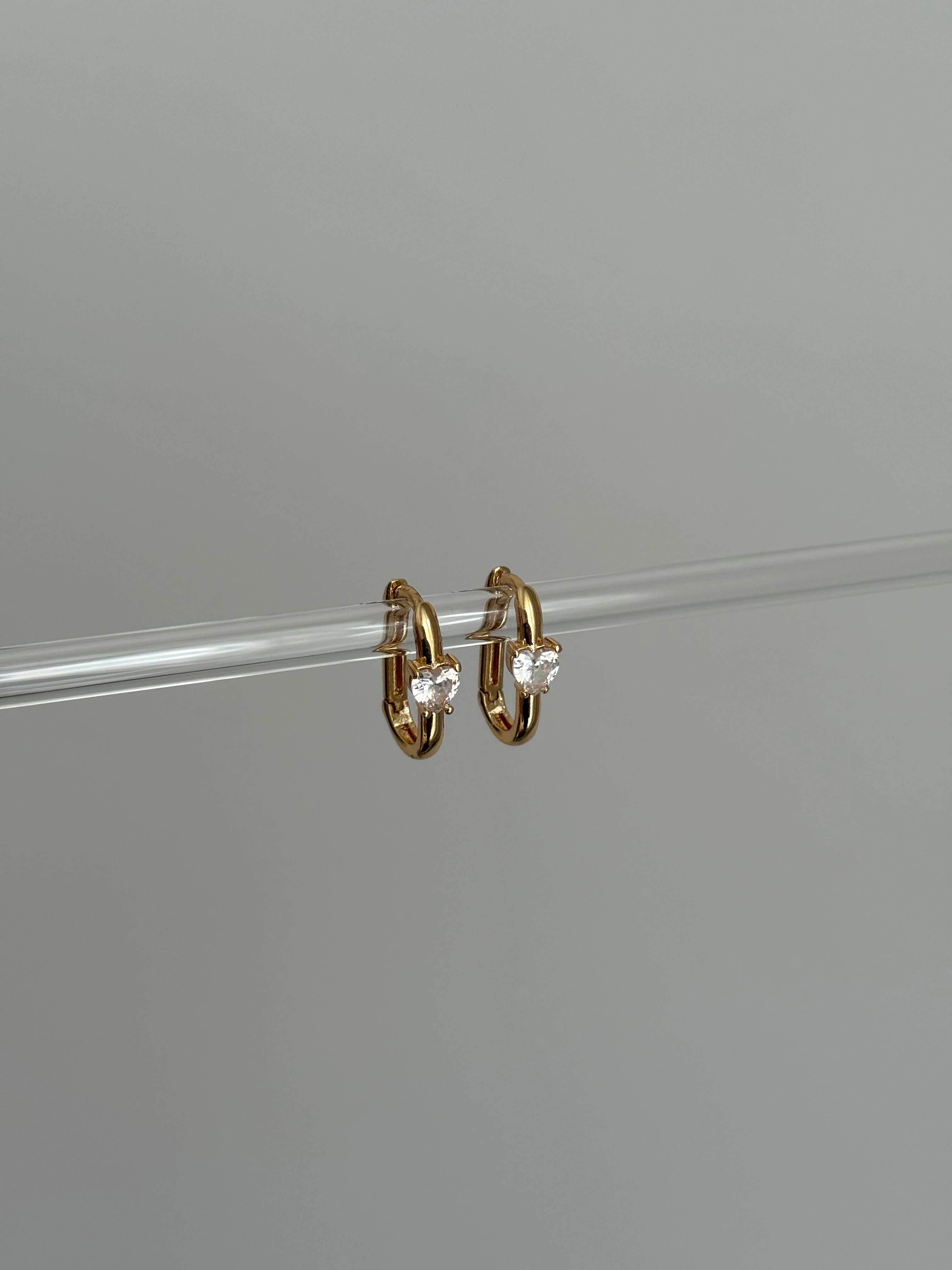 Kalp Taş Detaylı Oval Küpe | çift 