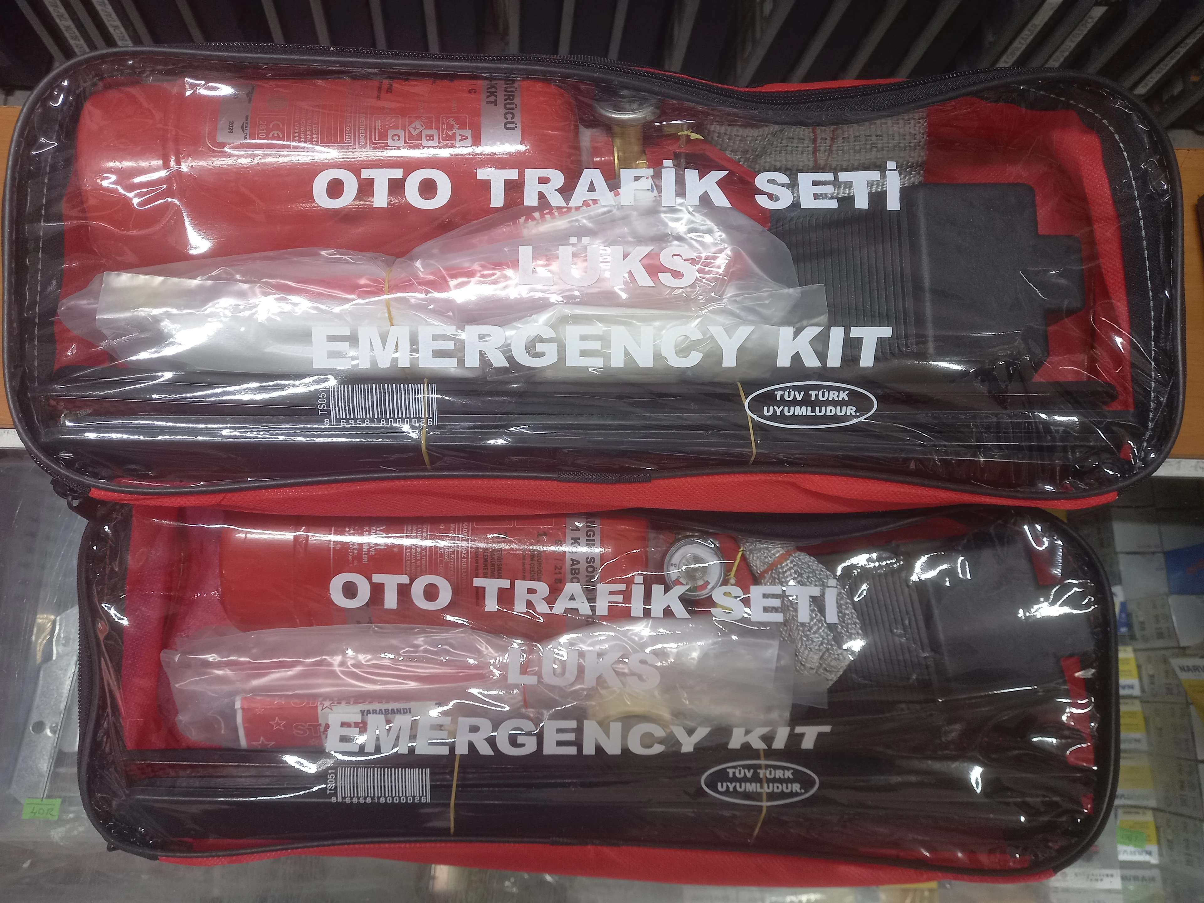 Oto Trafik ve İlkyardım Seti