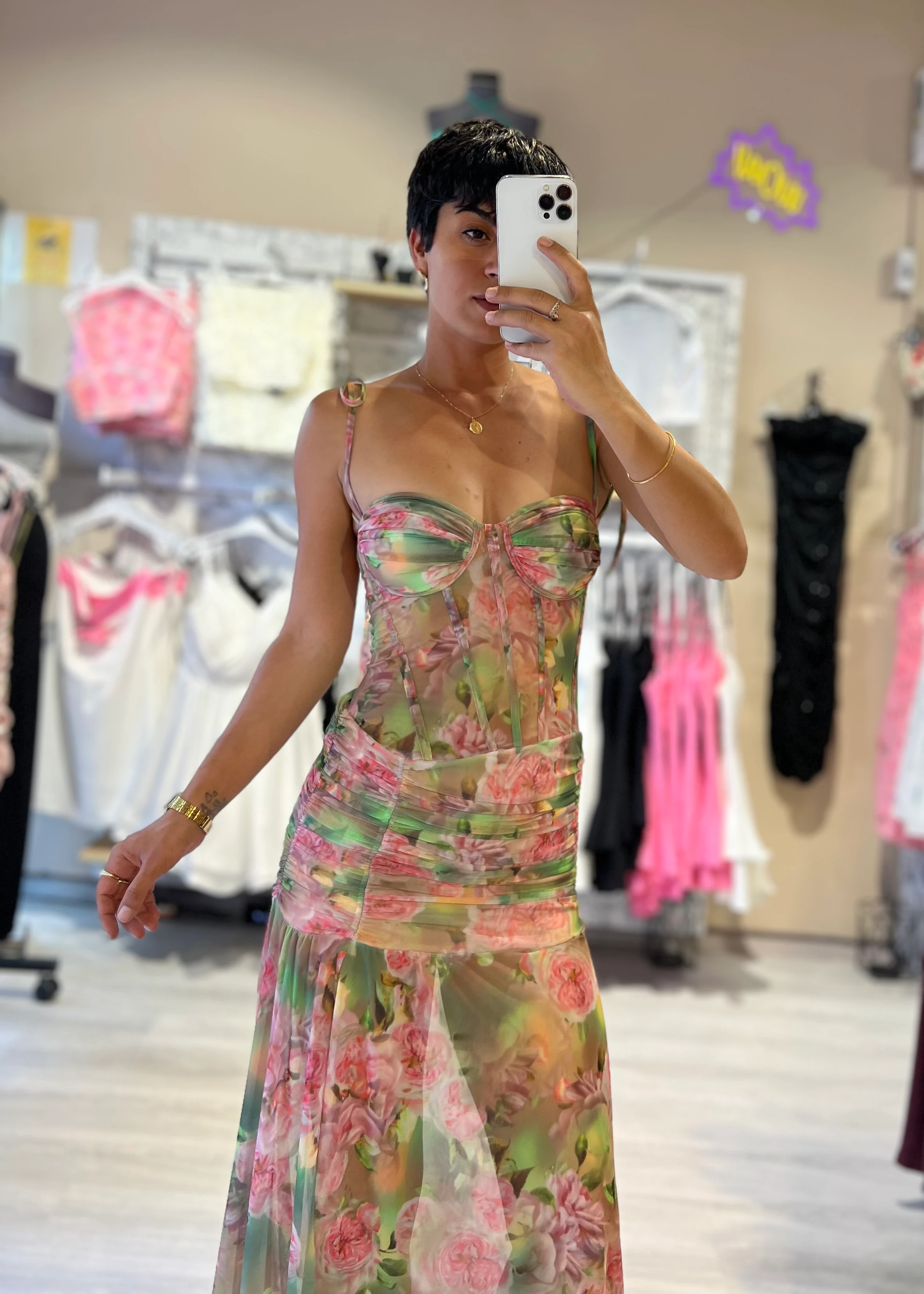 Desenli Transparan Cup'lu Şifon Elbise - desenli