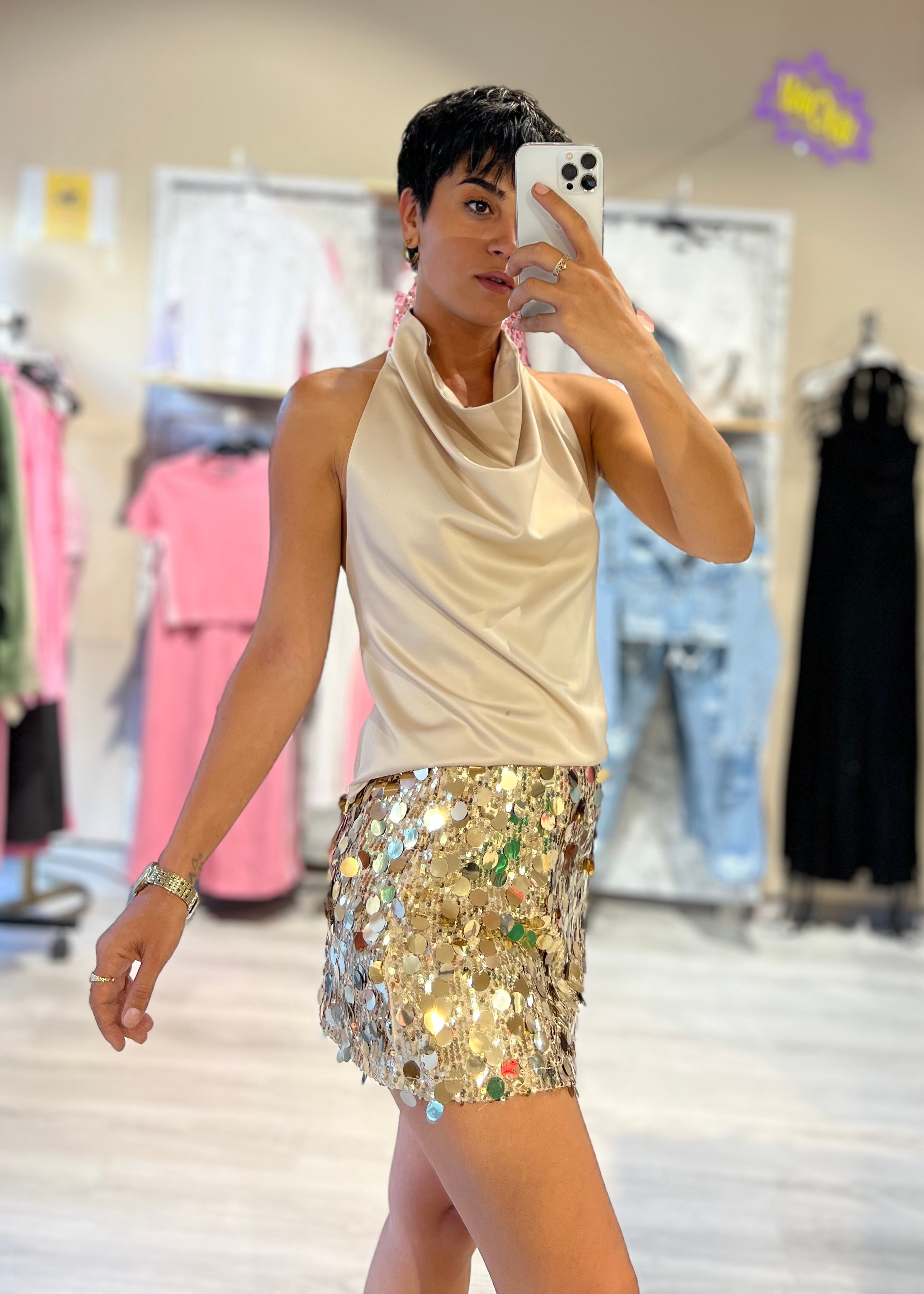 Saten Halter Yaka Sırt Dekolteli Bluz