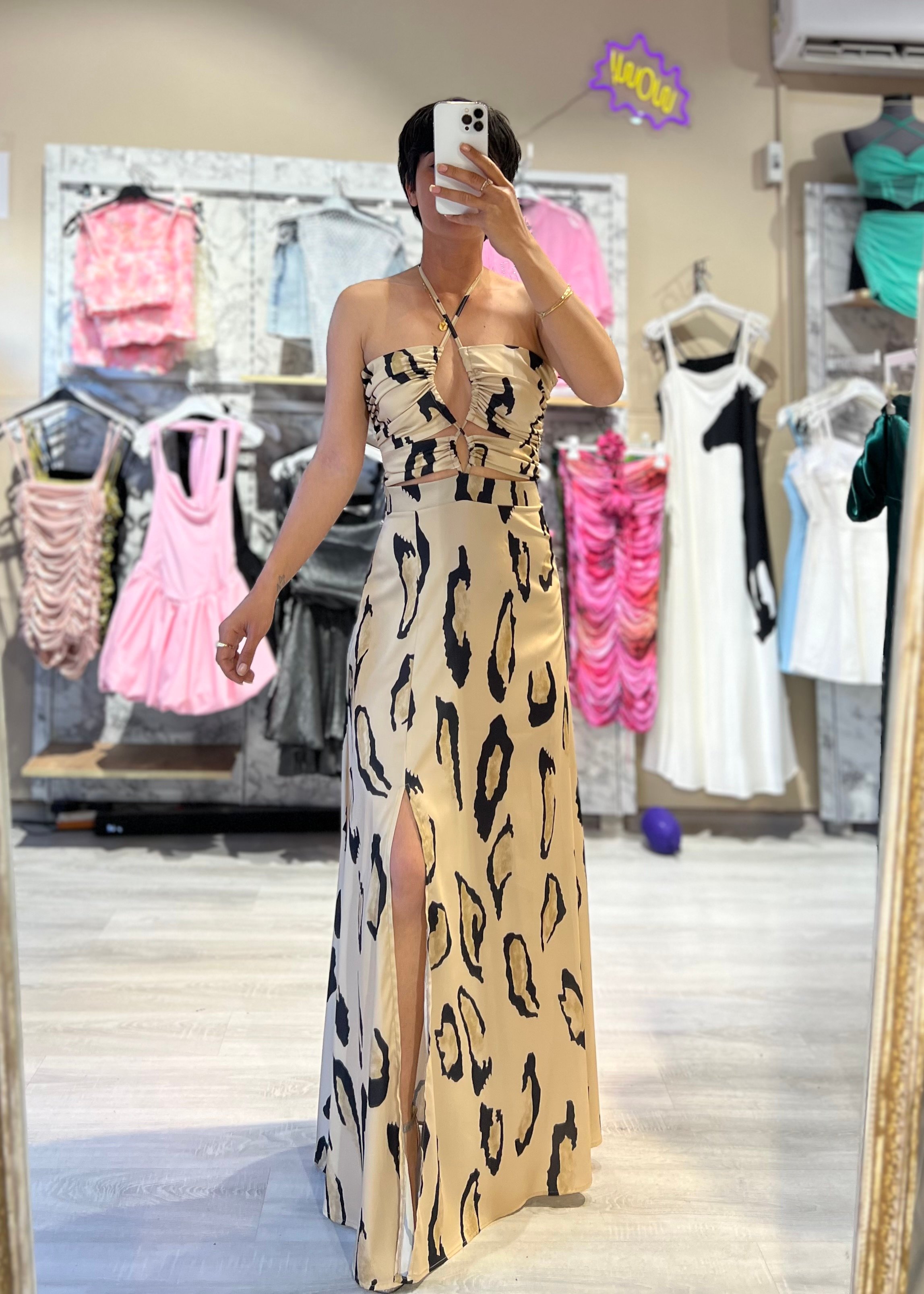 Saten Yırtmaçlı Tasarım Maxi Boy Elbise