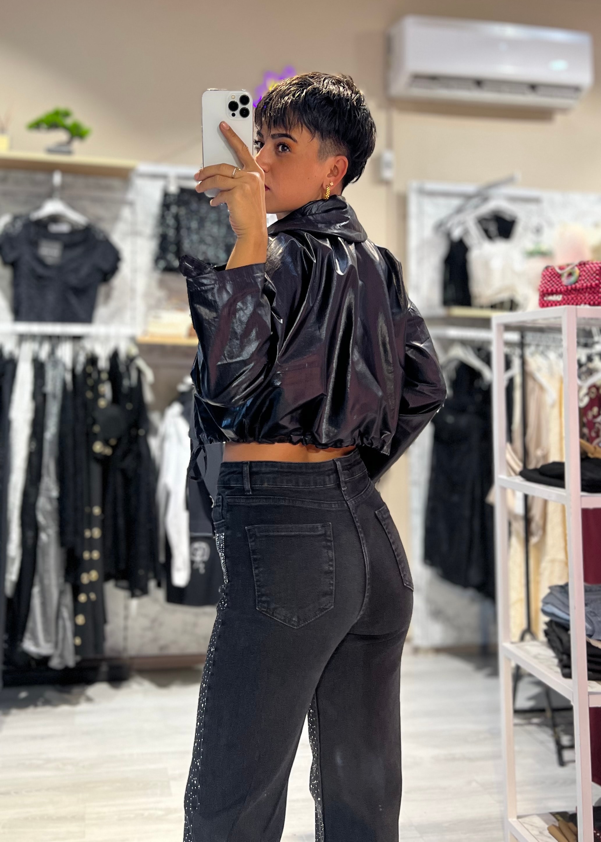 Parlak Geniş Yaka Crop Ceket