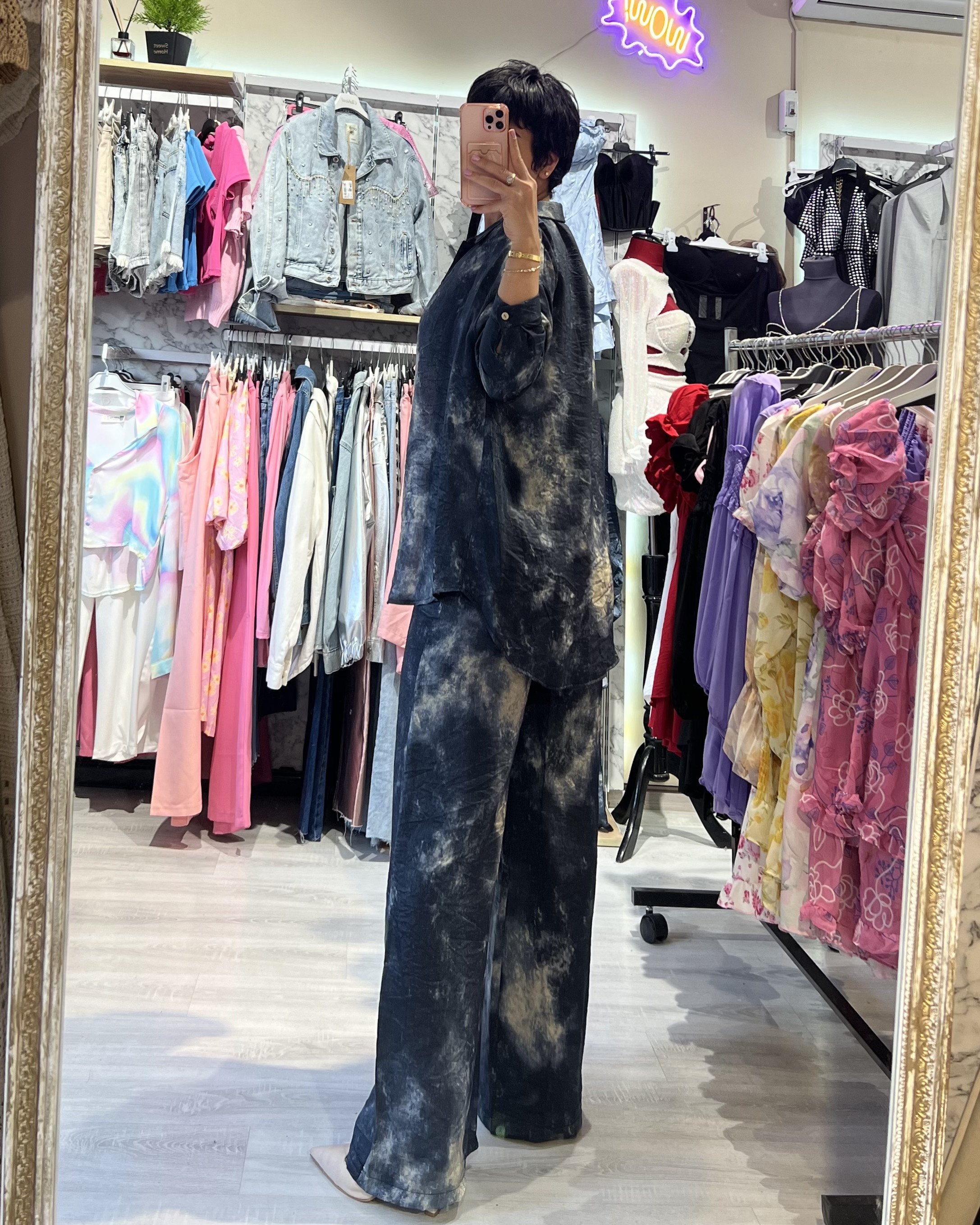 Mavi Saten Batik Desen Gömlek & Pantolon Takım