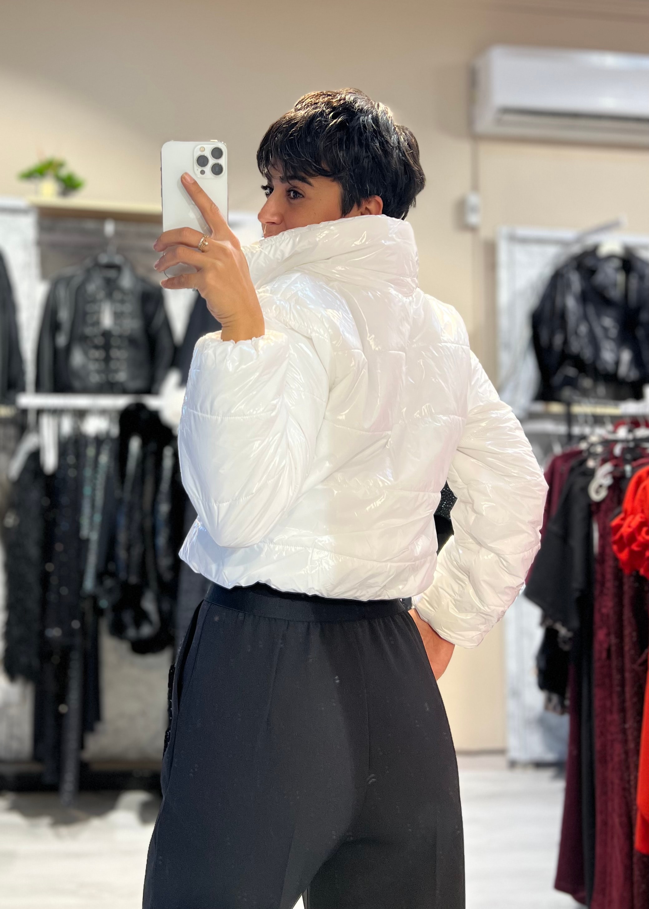 Parlak Dik Yaka Crop Şişme Mont