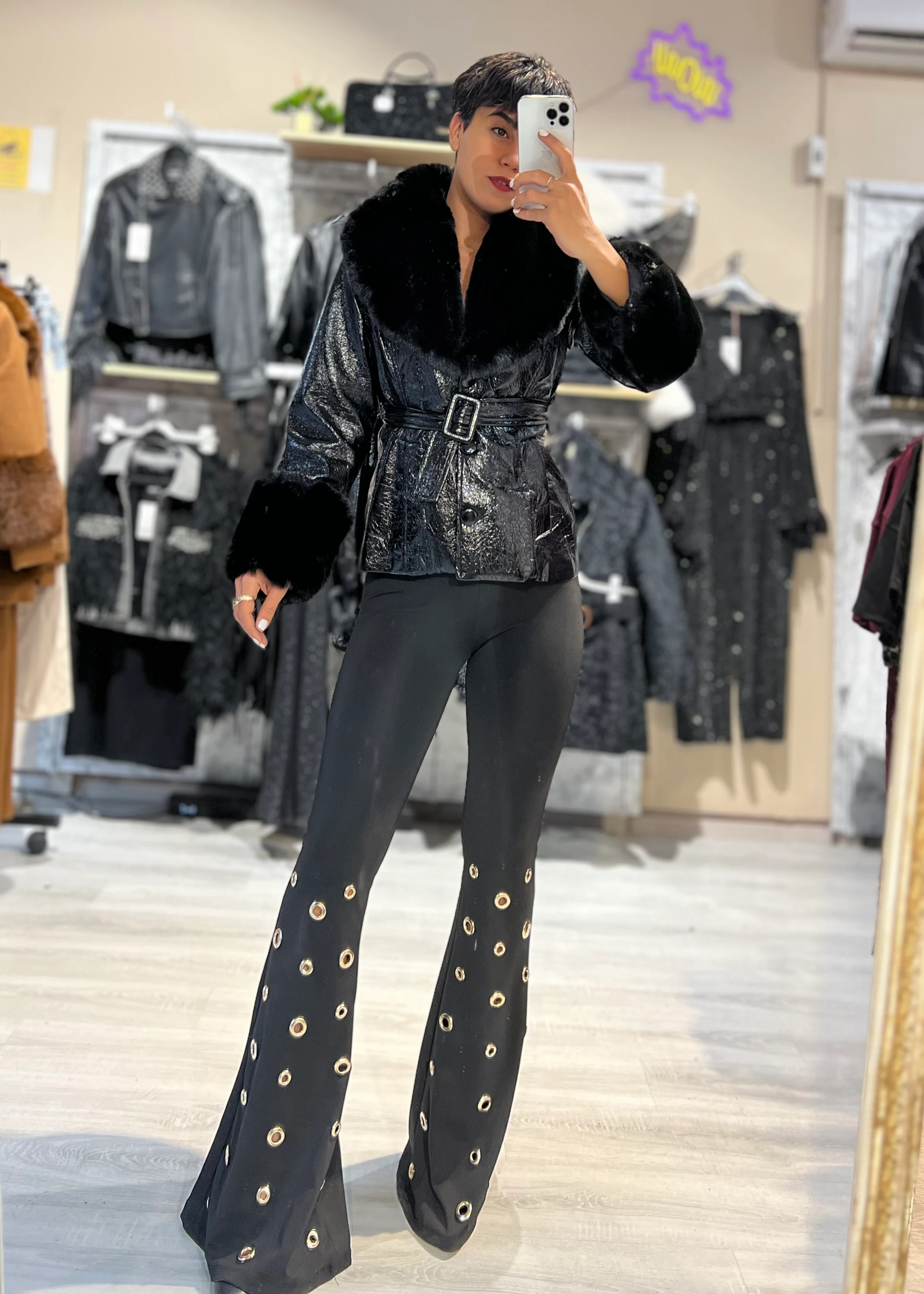 Noemi Kürklü Rugan Mont  - SİYAH