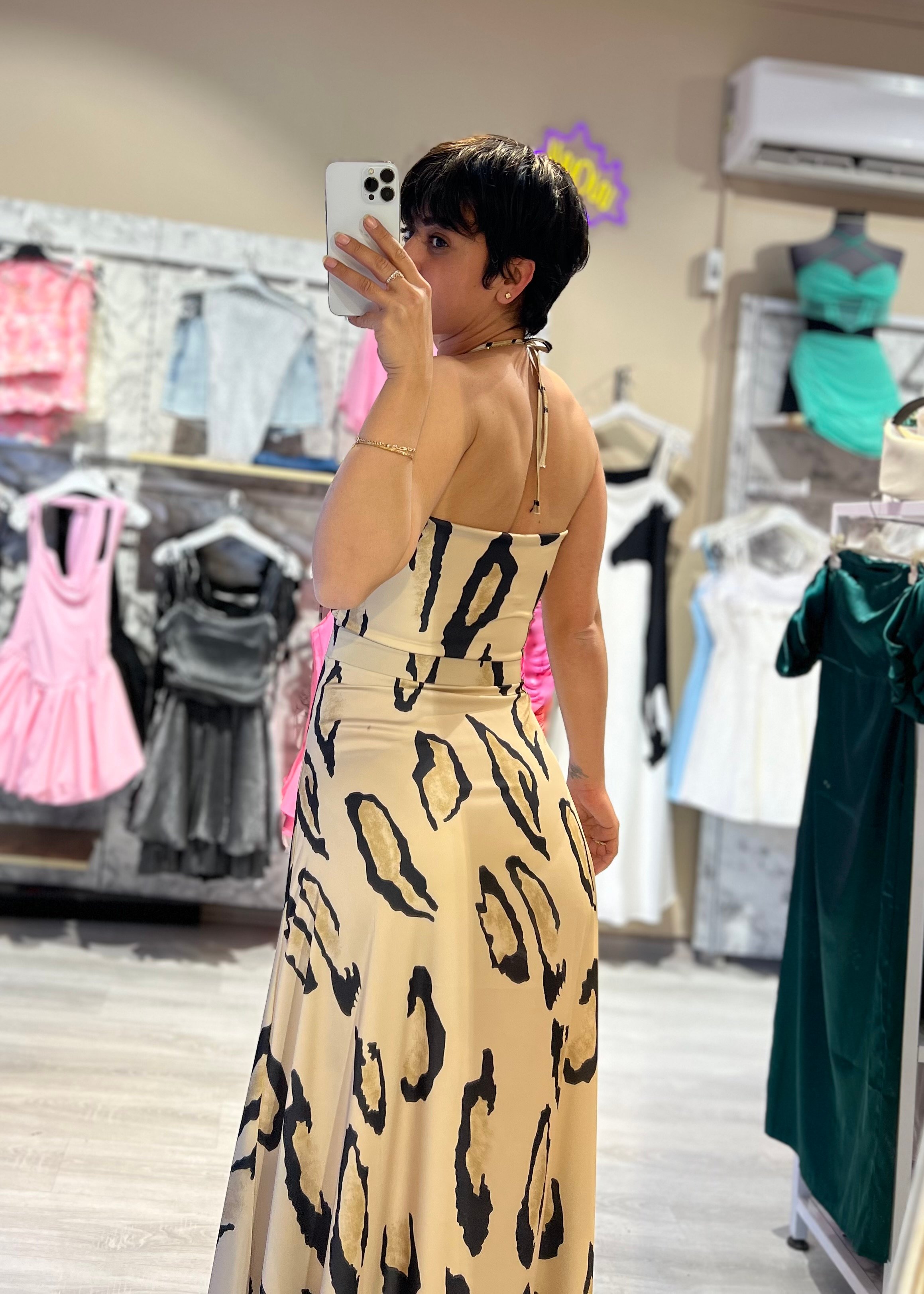Saten Yırtmaçlı Tasarım Maxi Boy Elbise