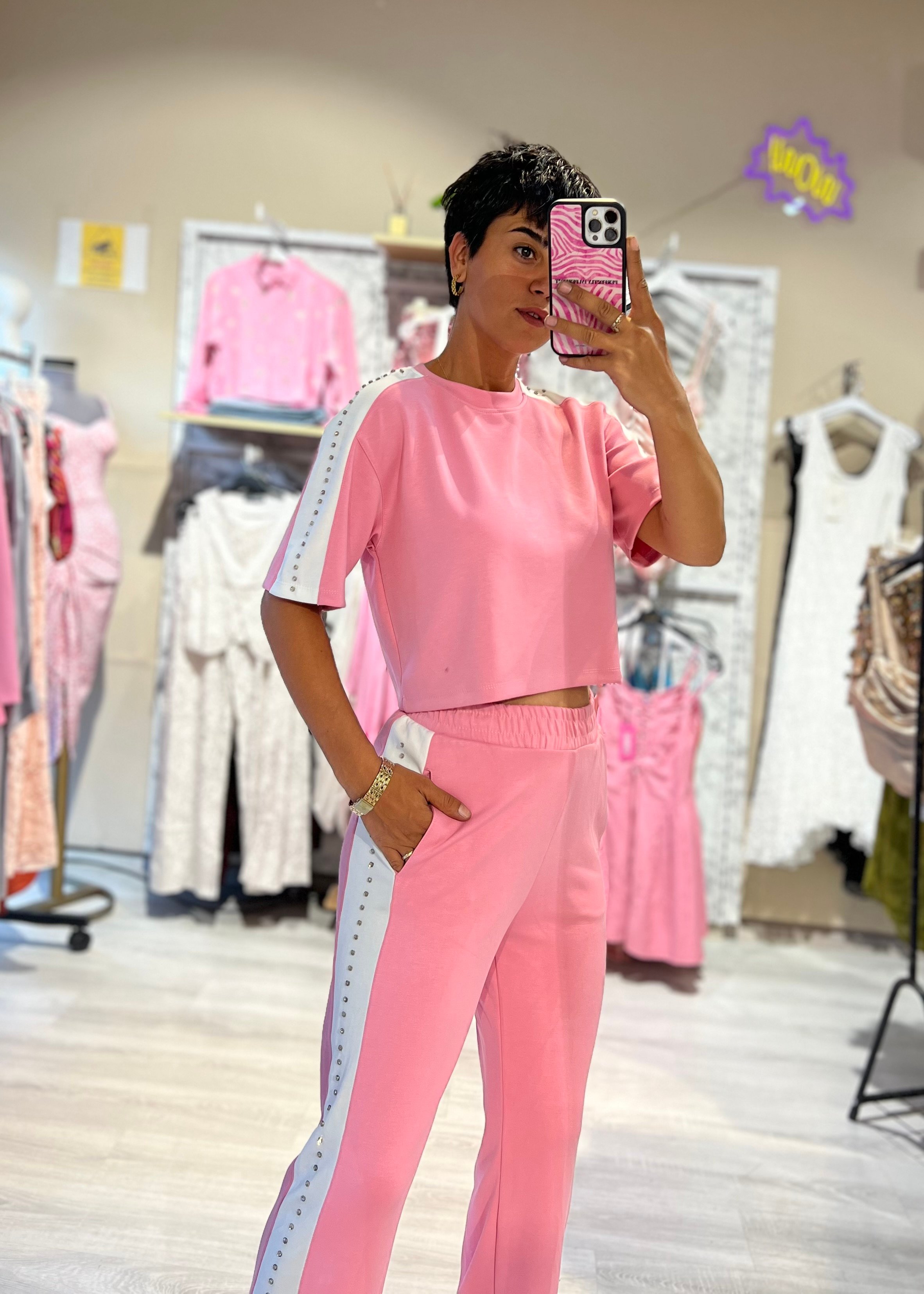 Pembe Çakma Şerit Taşlı Tişört & Eşofman Altı Takım